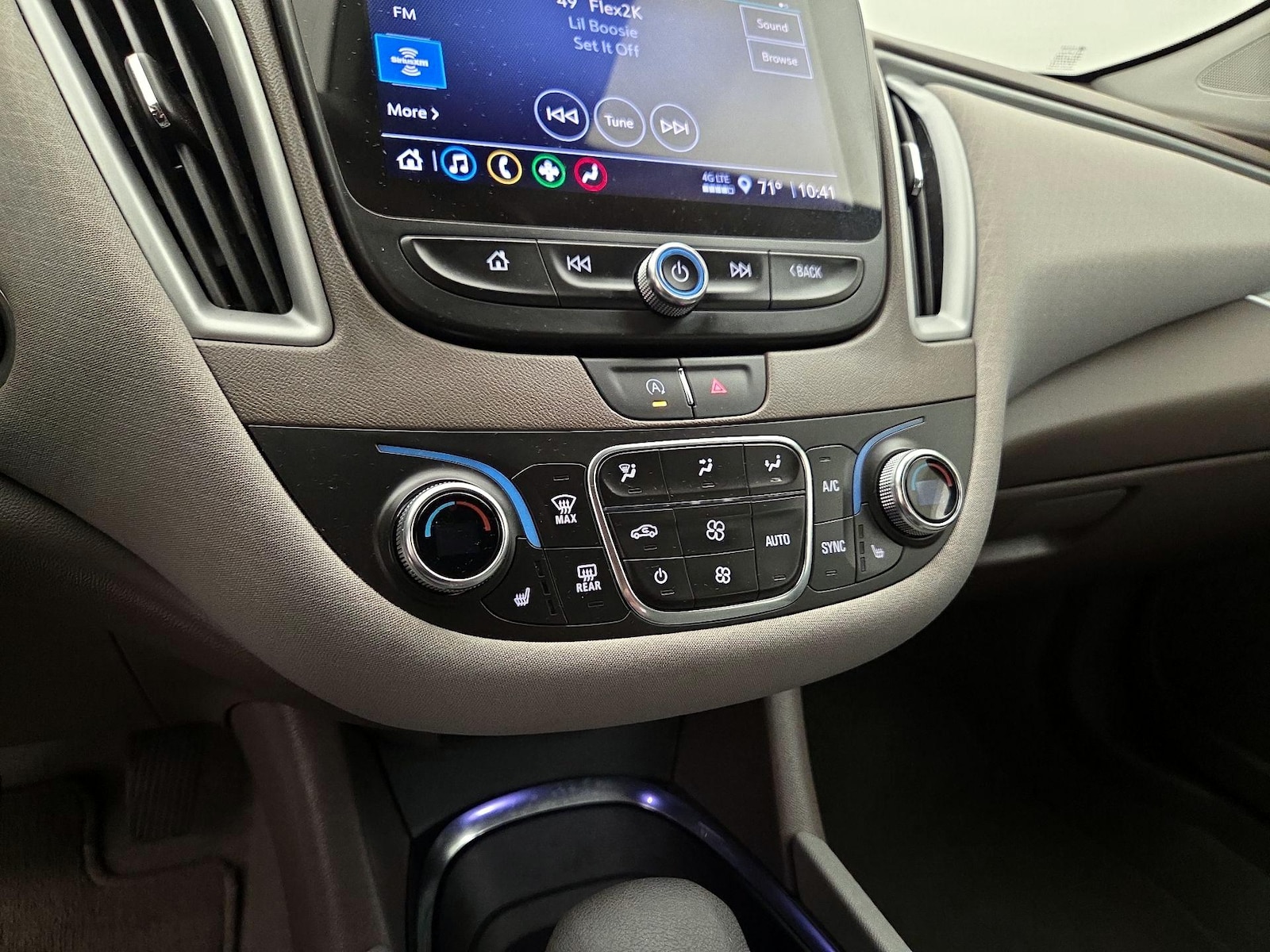 2024 Chevrolet Malibu 1LT - Photo 17