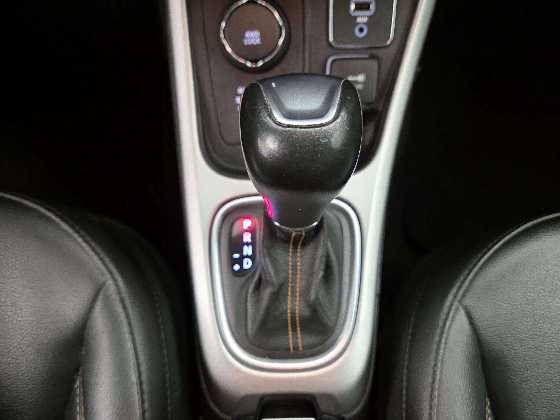 Thumbnail: 2020 Jeep Compass - 17