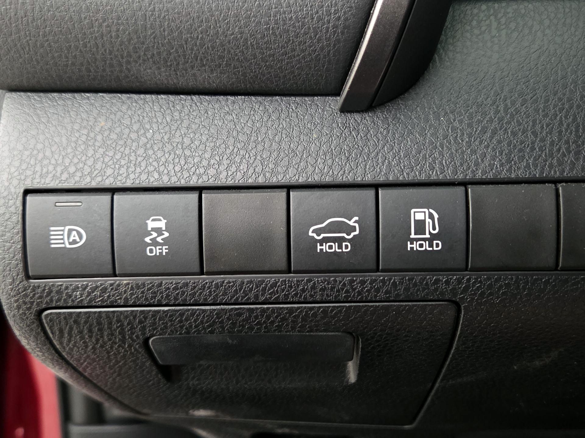 Thumbnail: 2022 Toyota Camry - 13