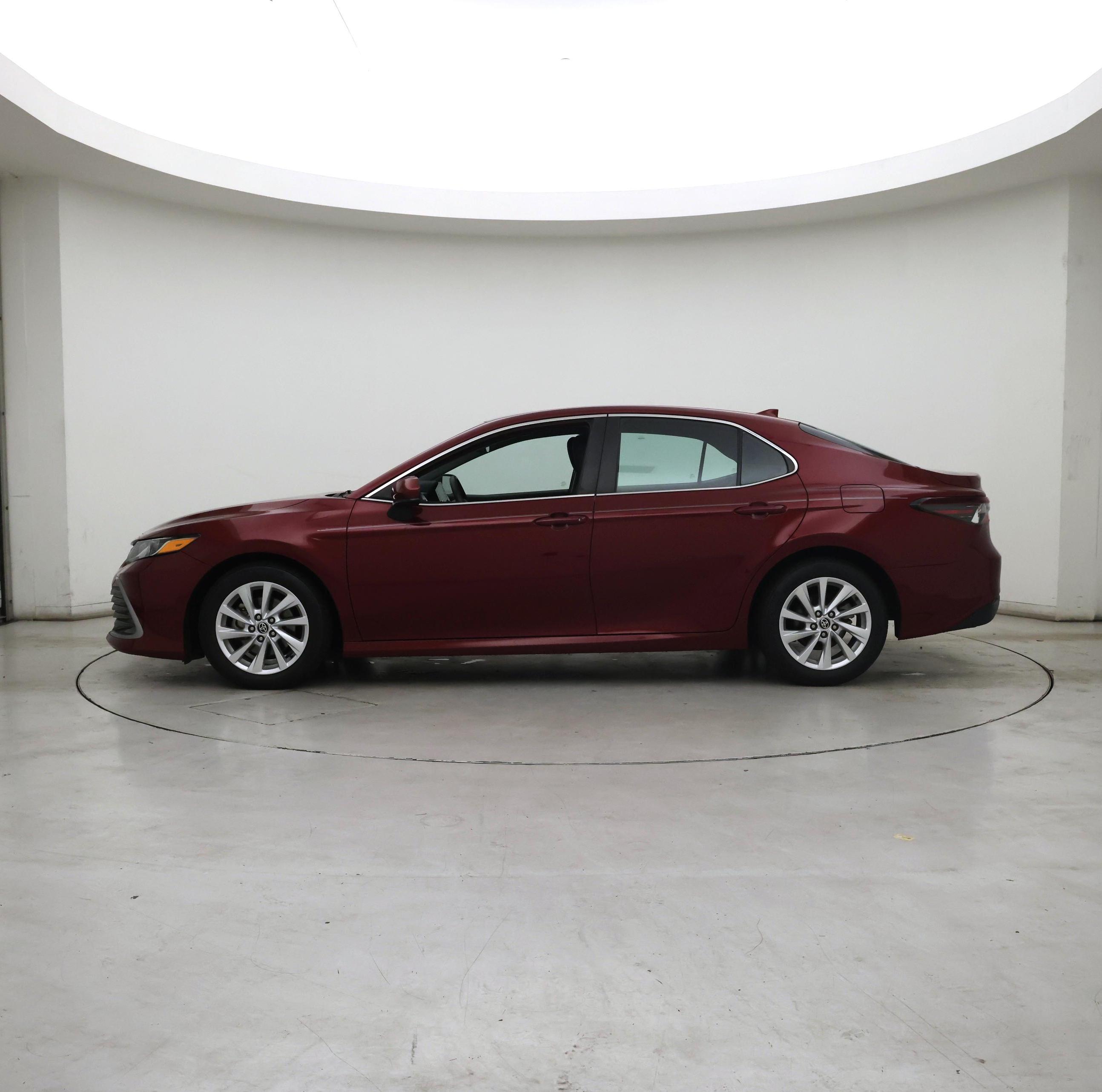 Thumbnail: 2022 Toyota Camry - 3