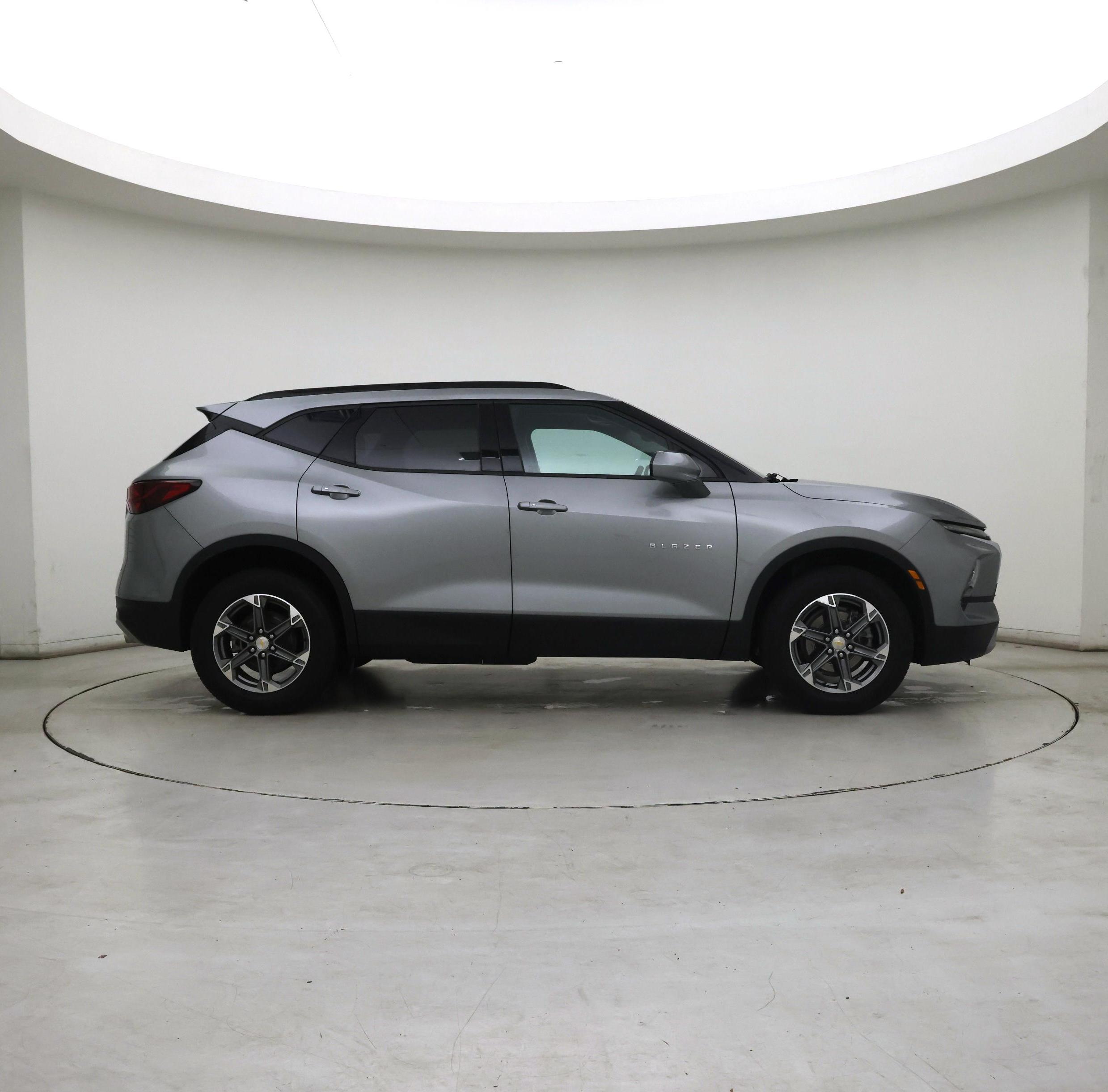 Thumbnail: 2023 Chevrolet Blazer - 7