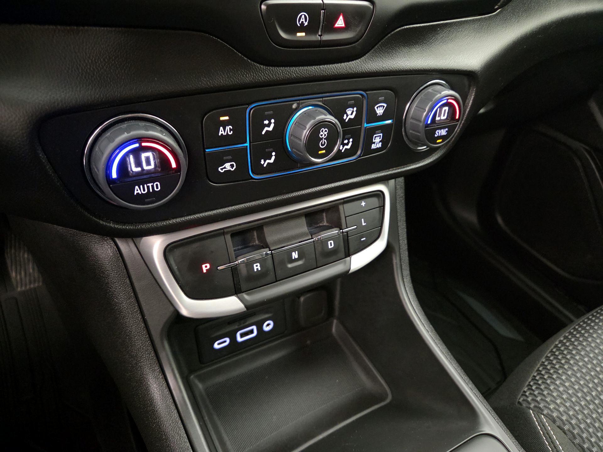 Thumbnail: 2023 GMC Terrain - 16