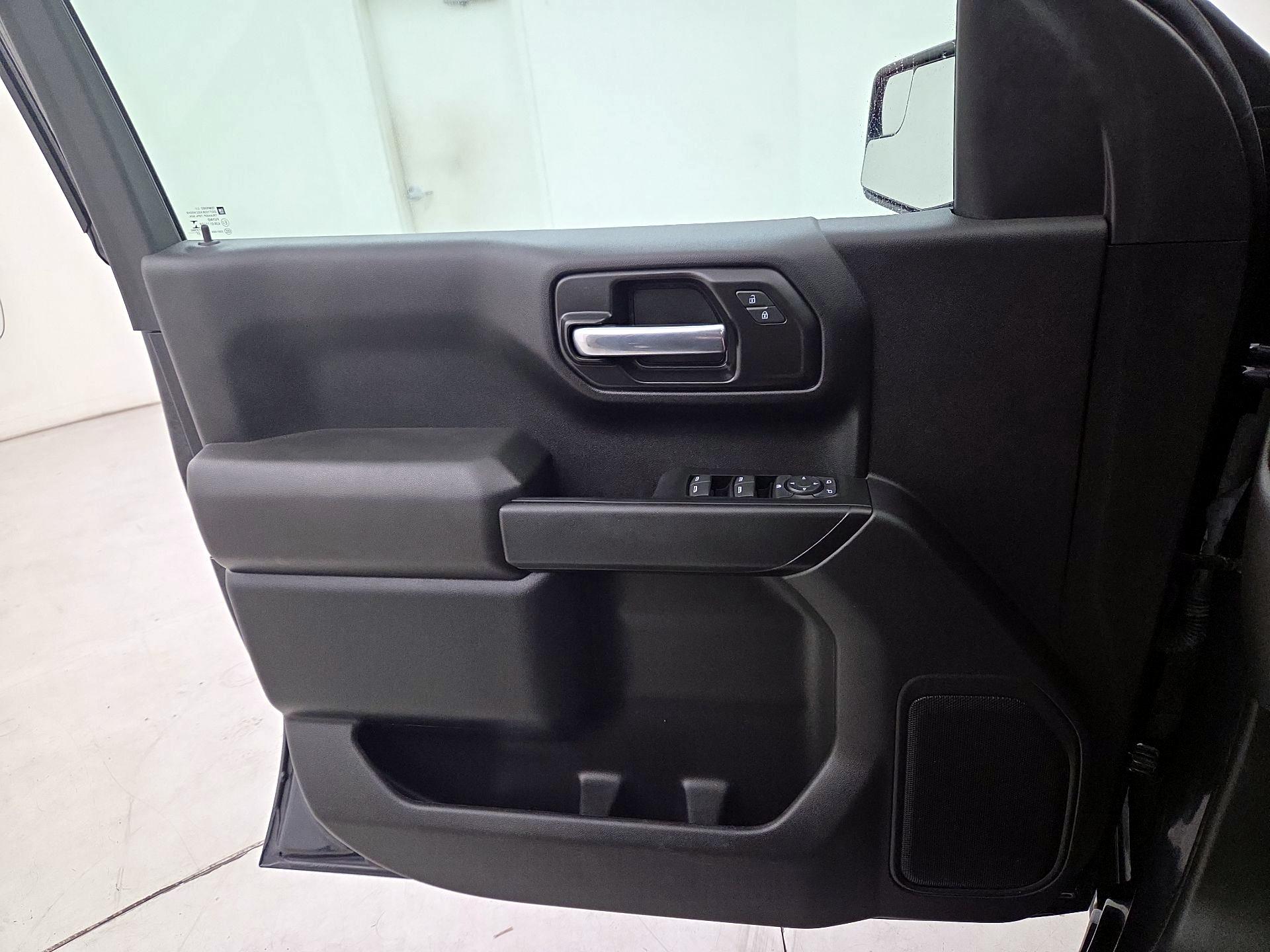 Thumbnail: 2022 Chevrolet Silverado 1500 - 12