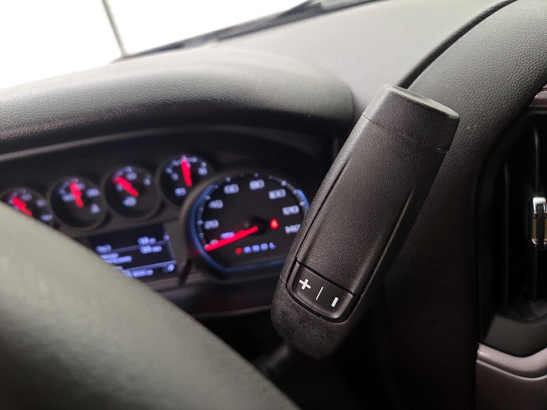 Thumbnail: 2022 Chevrolet Silverado 1500 - 17