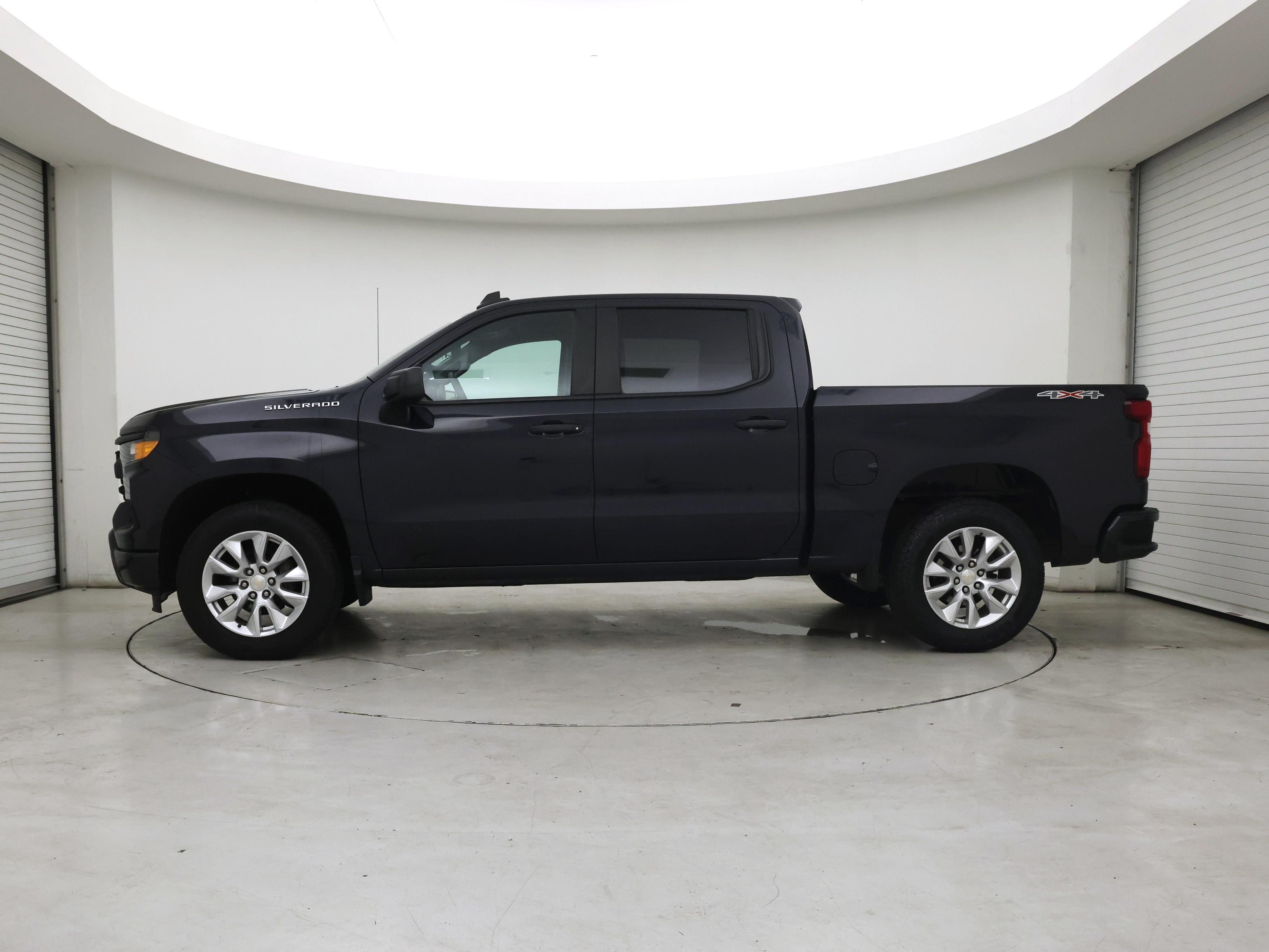 Thumbnail: 2022 Chevrolet Silverado 1500 - 3