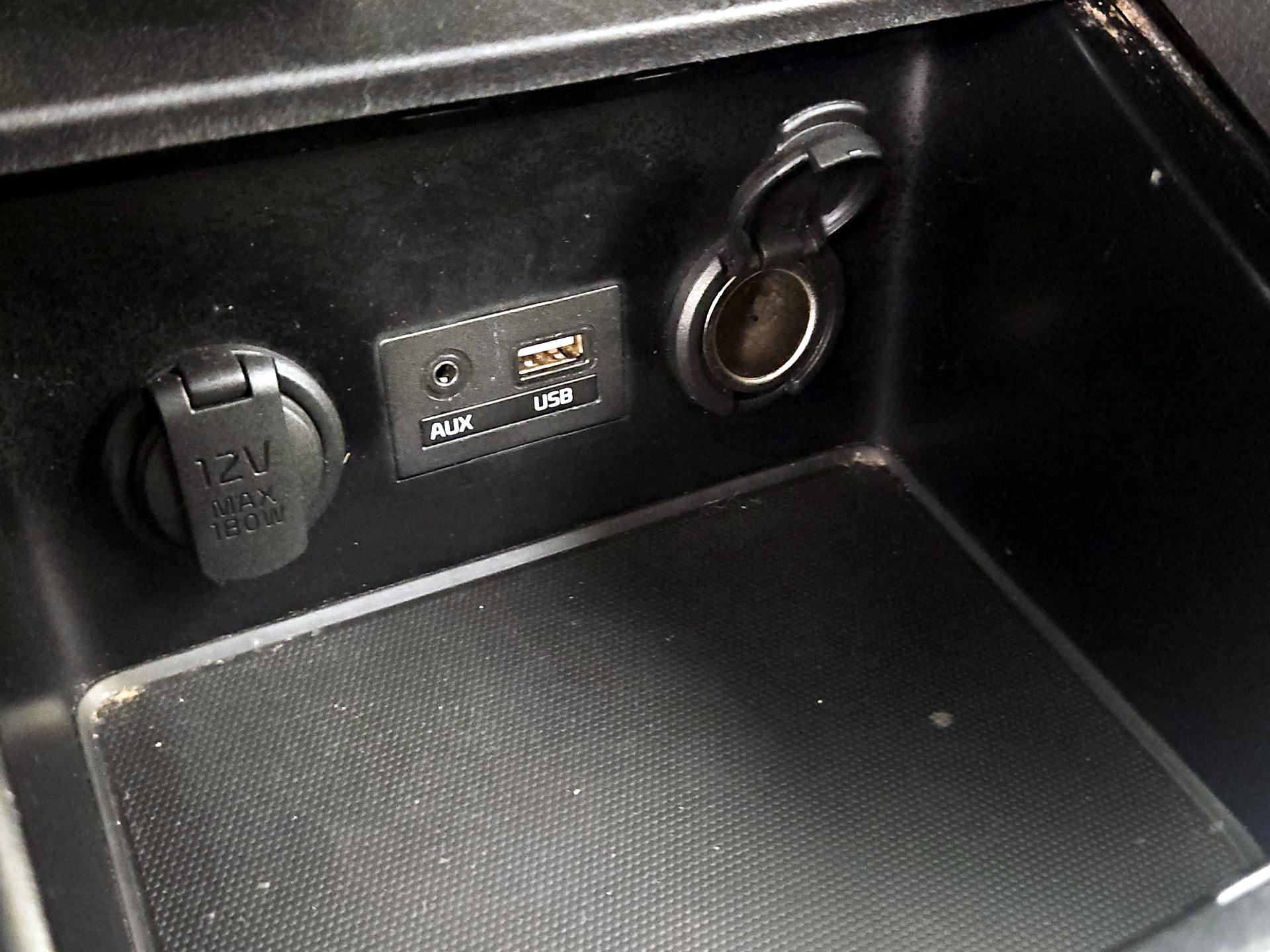 Thumbnail: 2017 Kia Forte - 18