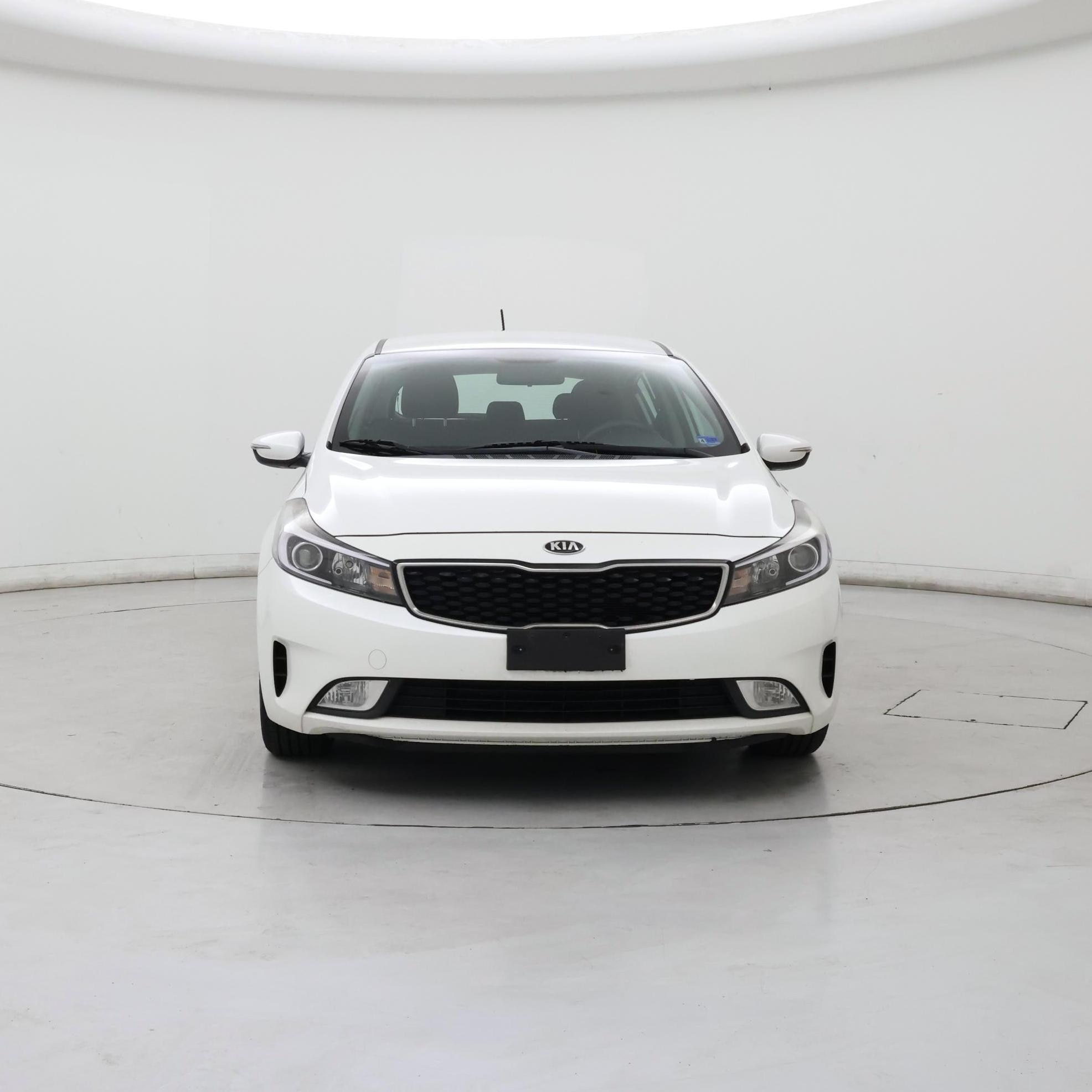 Thumbnail: 2017 Kia Forte - 5