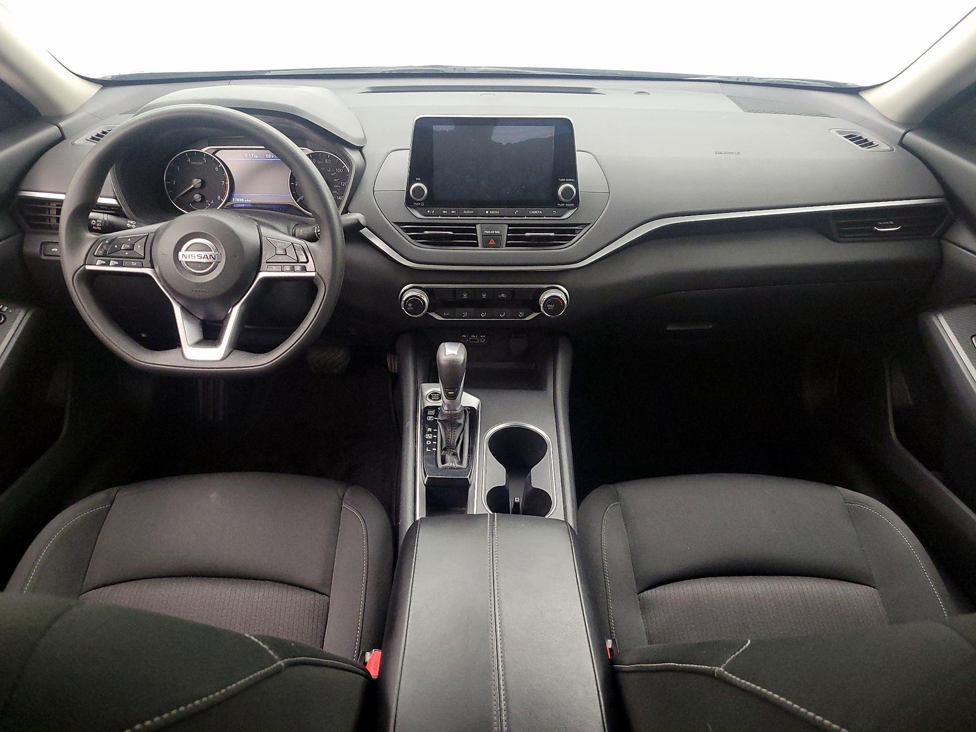 Thumbnail: 2022 Nissan Altima - 9