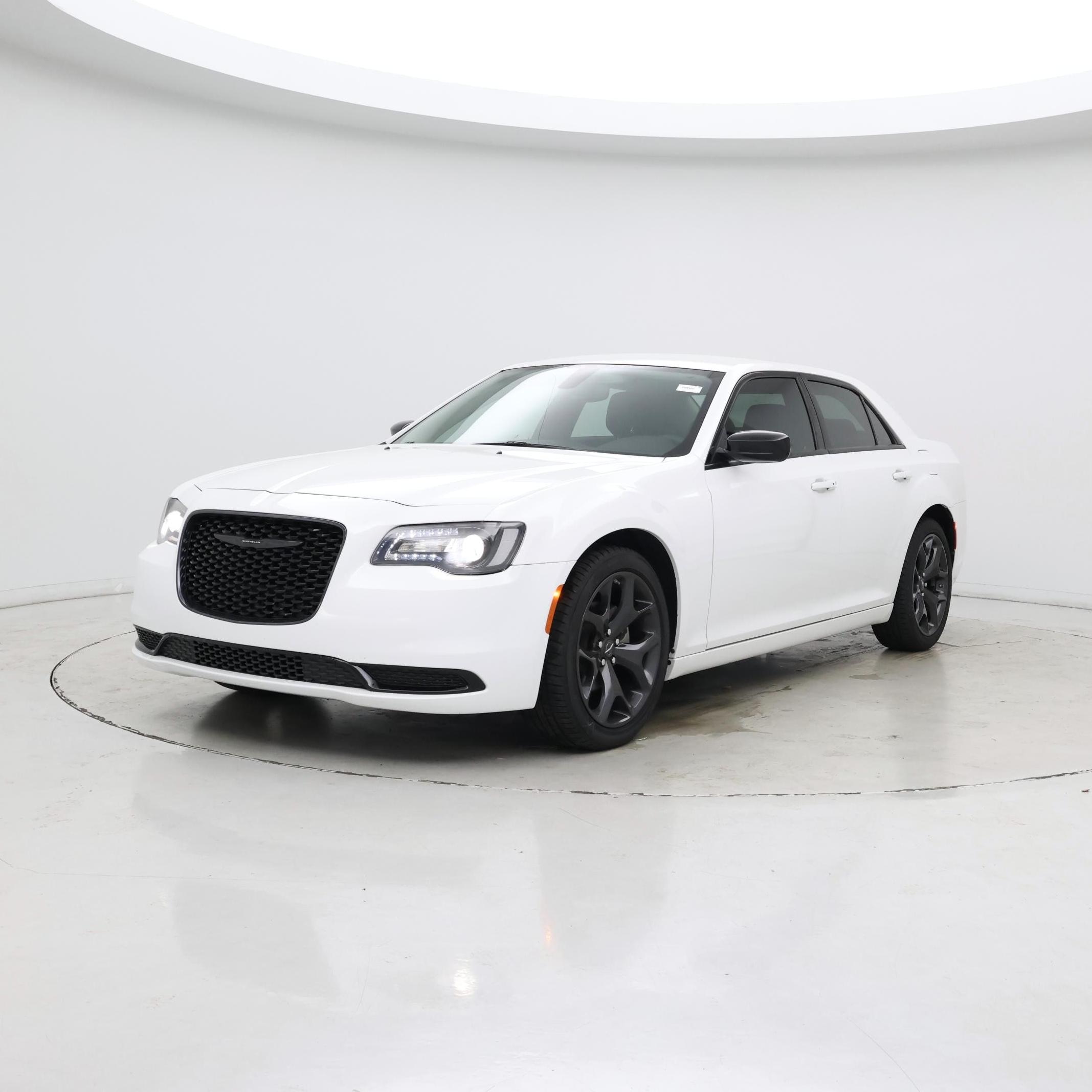Thumbnail: 2023 Chrysler 300 - 4