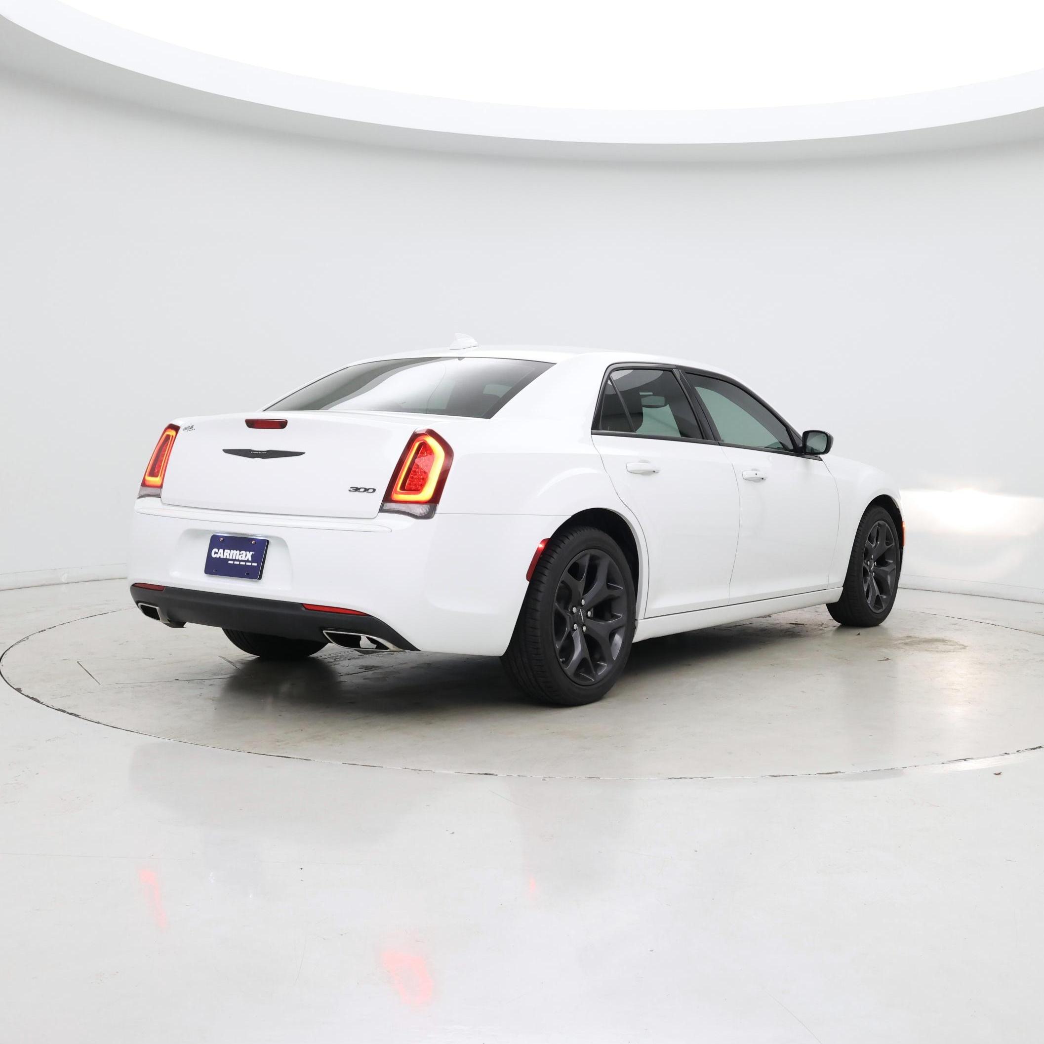 Thumbnail: 2023 Chrysler 300 - 8