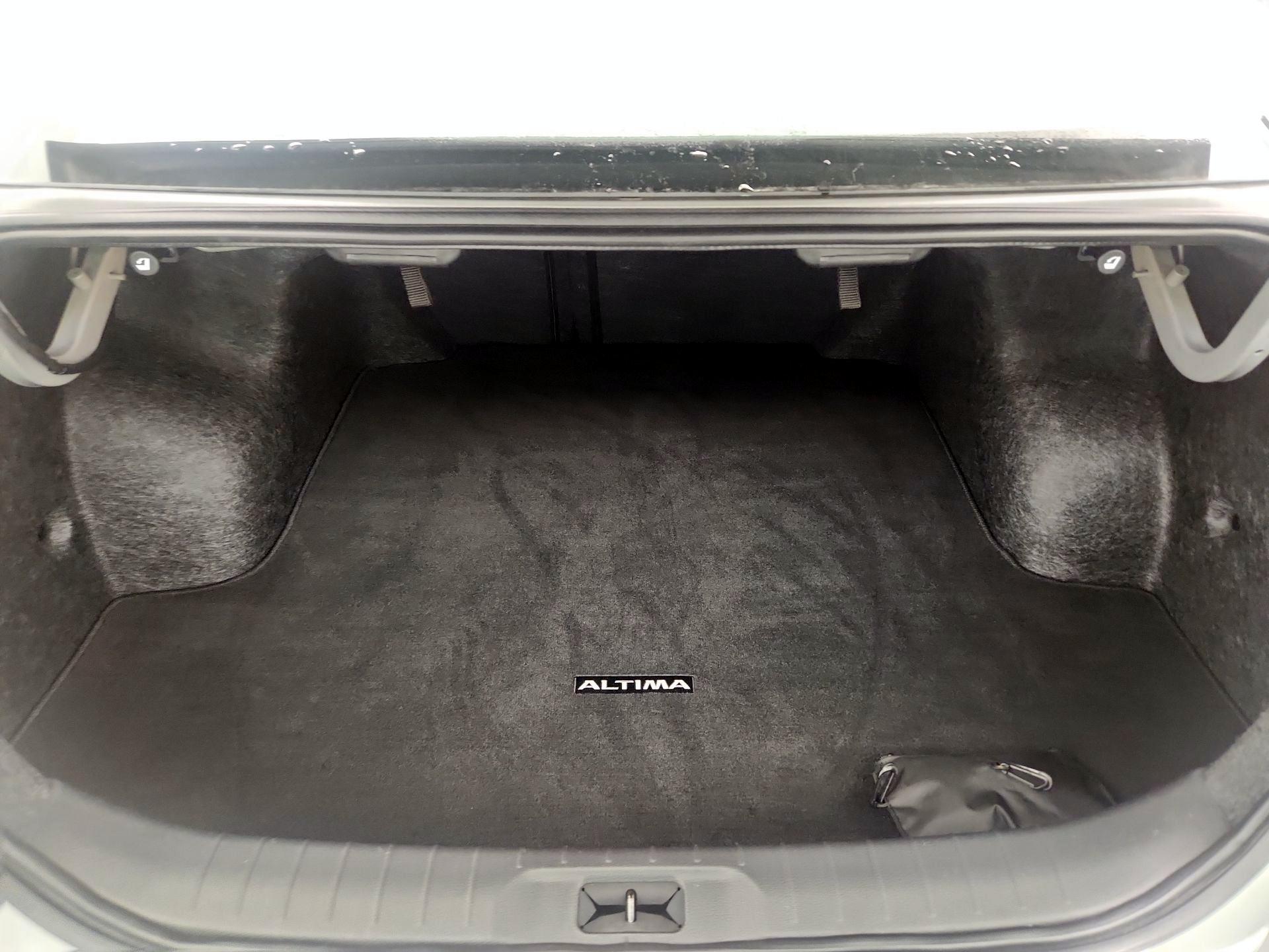 Thumbnail: 2023 Nissan Altima - 20