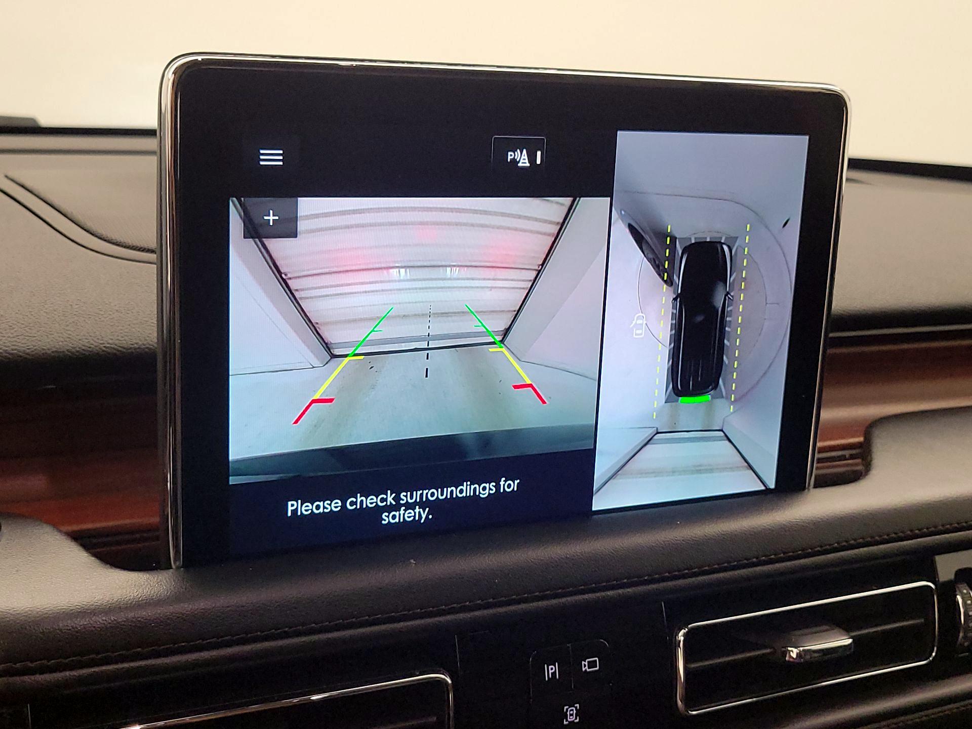 Thumbnail: 2022 Lincoln Aviator - 14