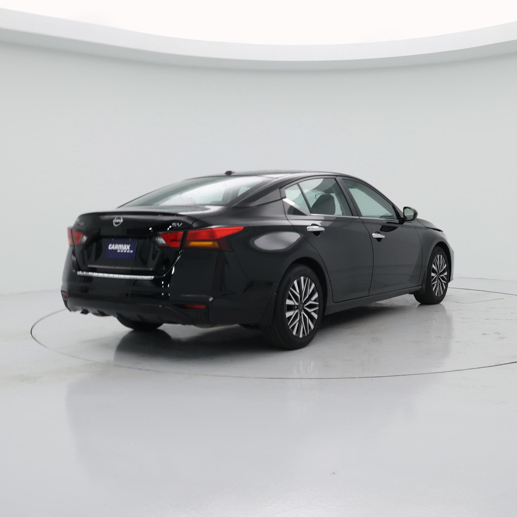 Thumbnail: 2023 Nissan Altima - 8