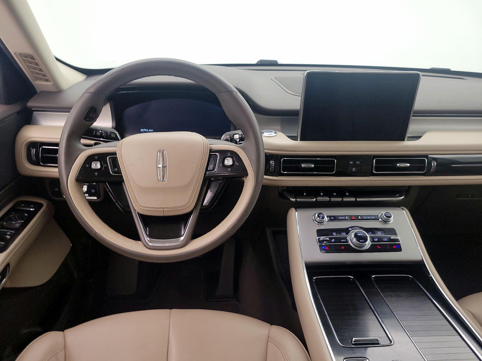 Thumbnail: 2022 Lincoln Aviator - 10