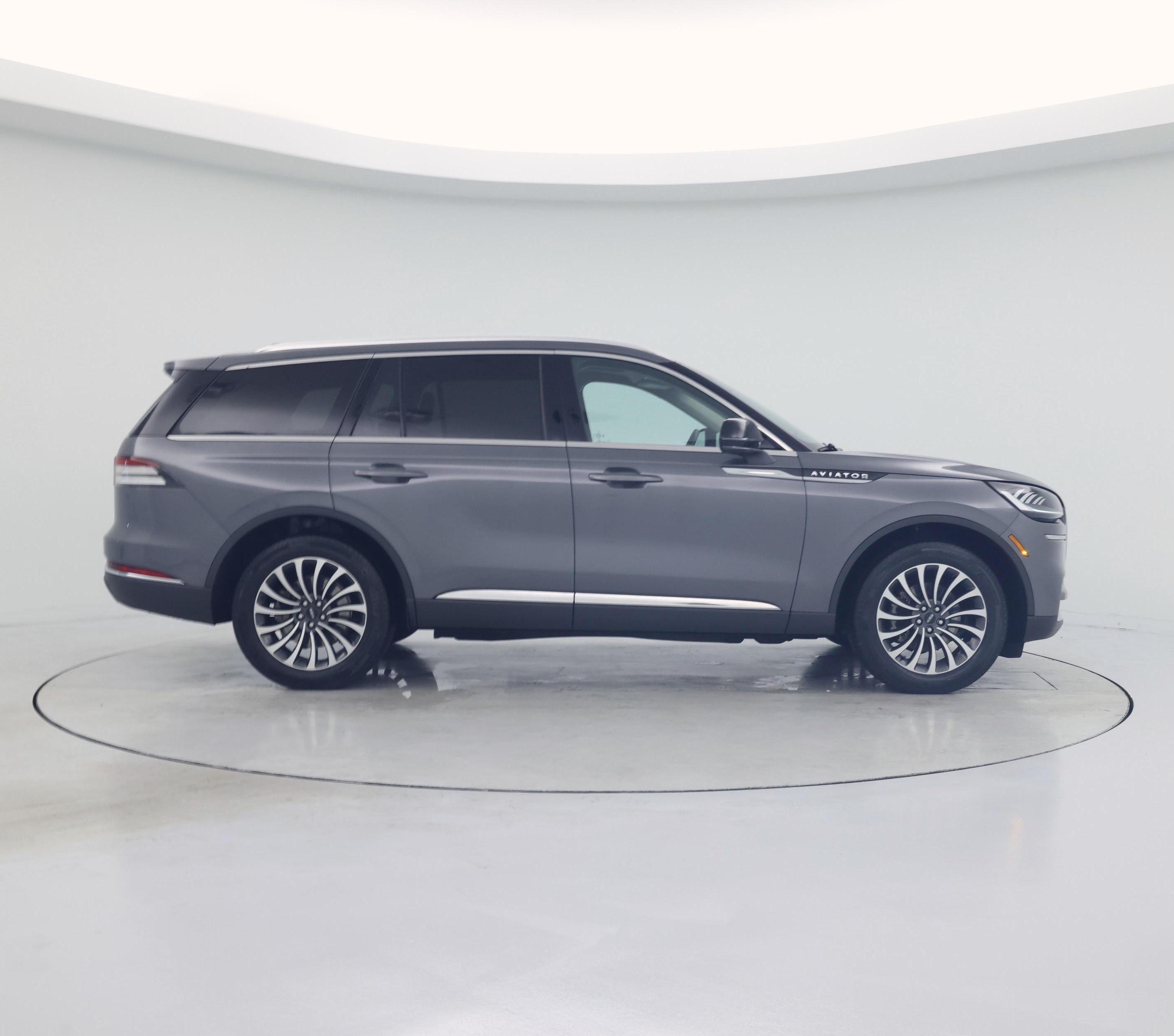 Thumbnail: 2022 Lincoln Aviator - 7