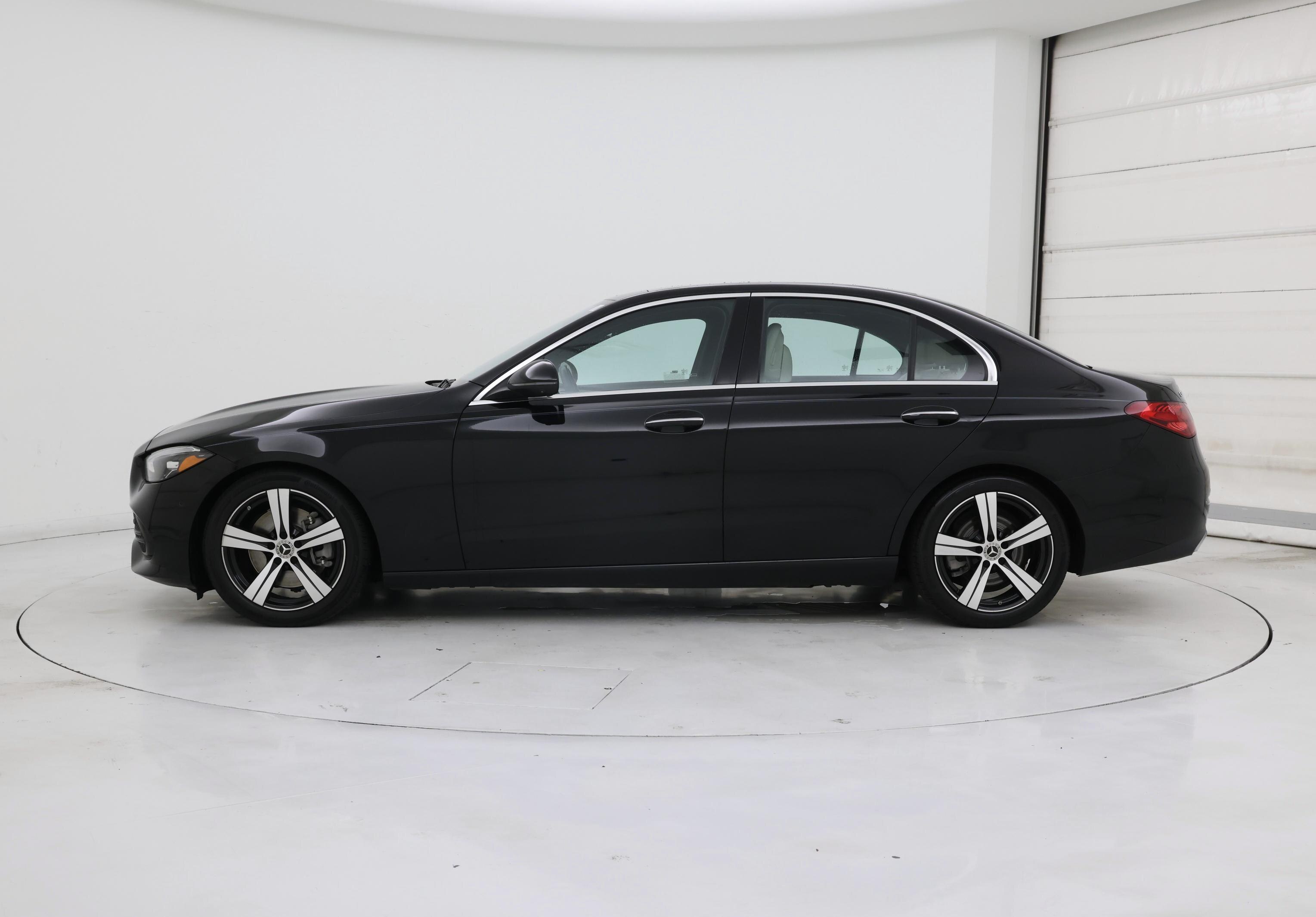 Thumbnail: 2022 Mercedes-Benz C-Class - 3