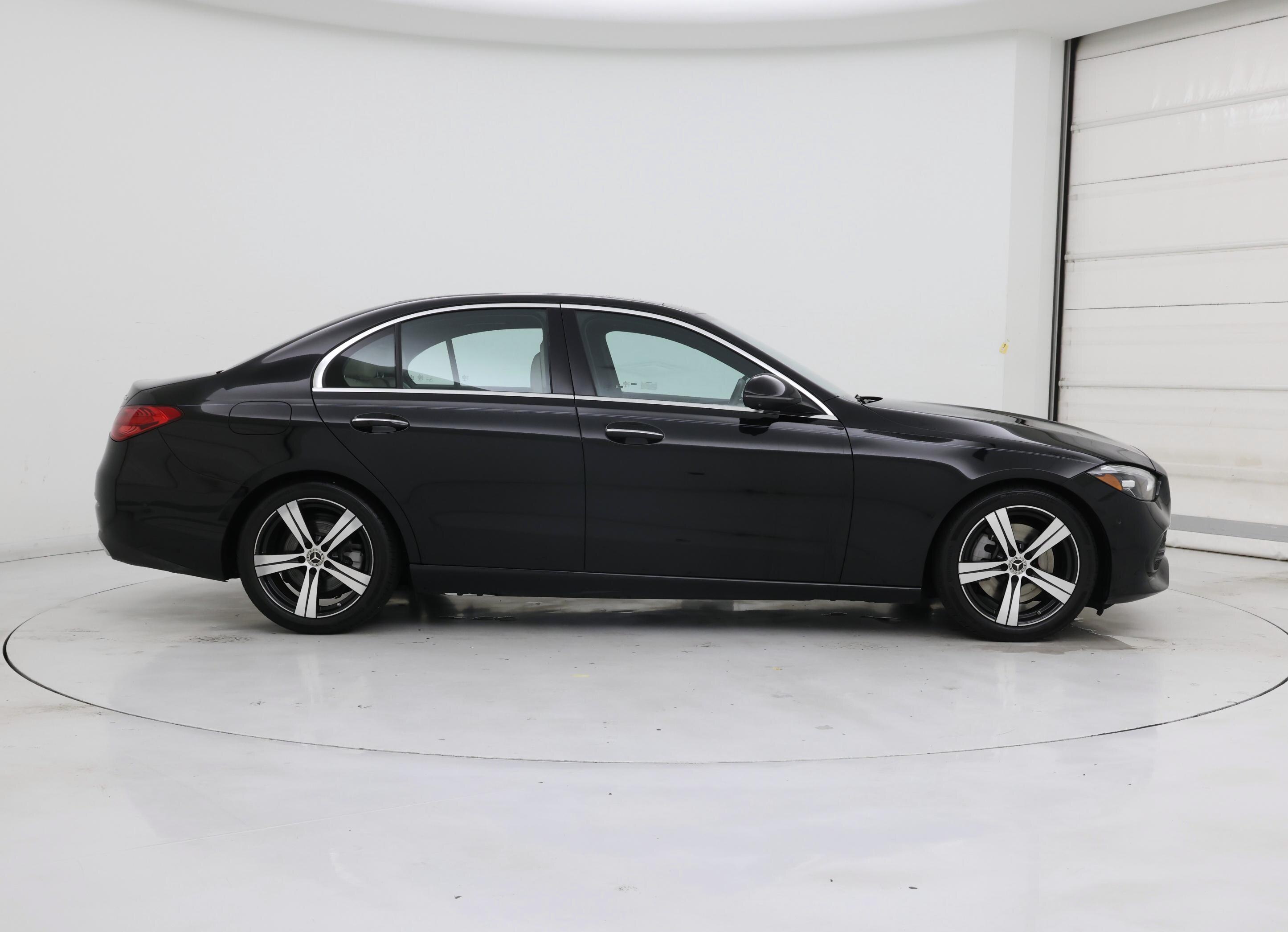 Thumbnail: 2022 Mercedes-Benz C-Class - 7