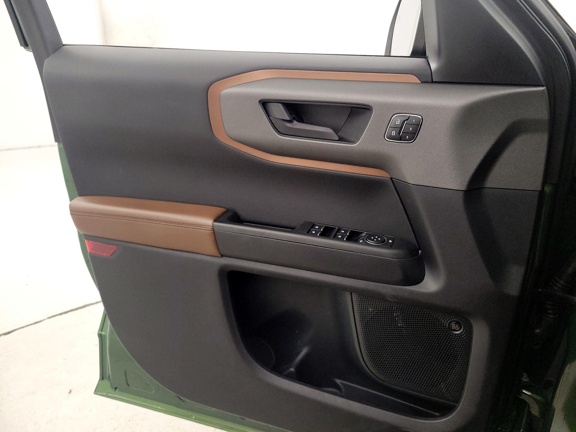 Thumbnail: 2025 Ford Bronco Sport - 12