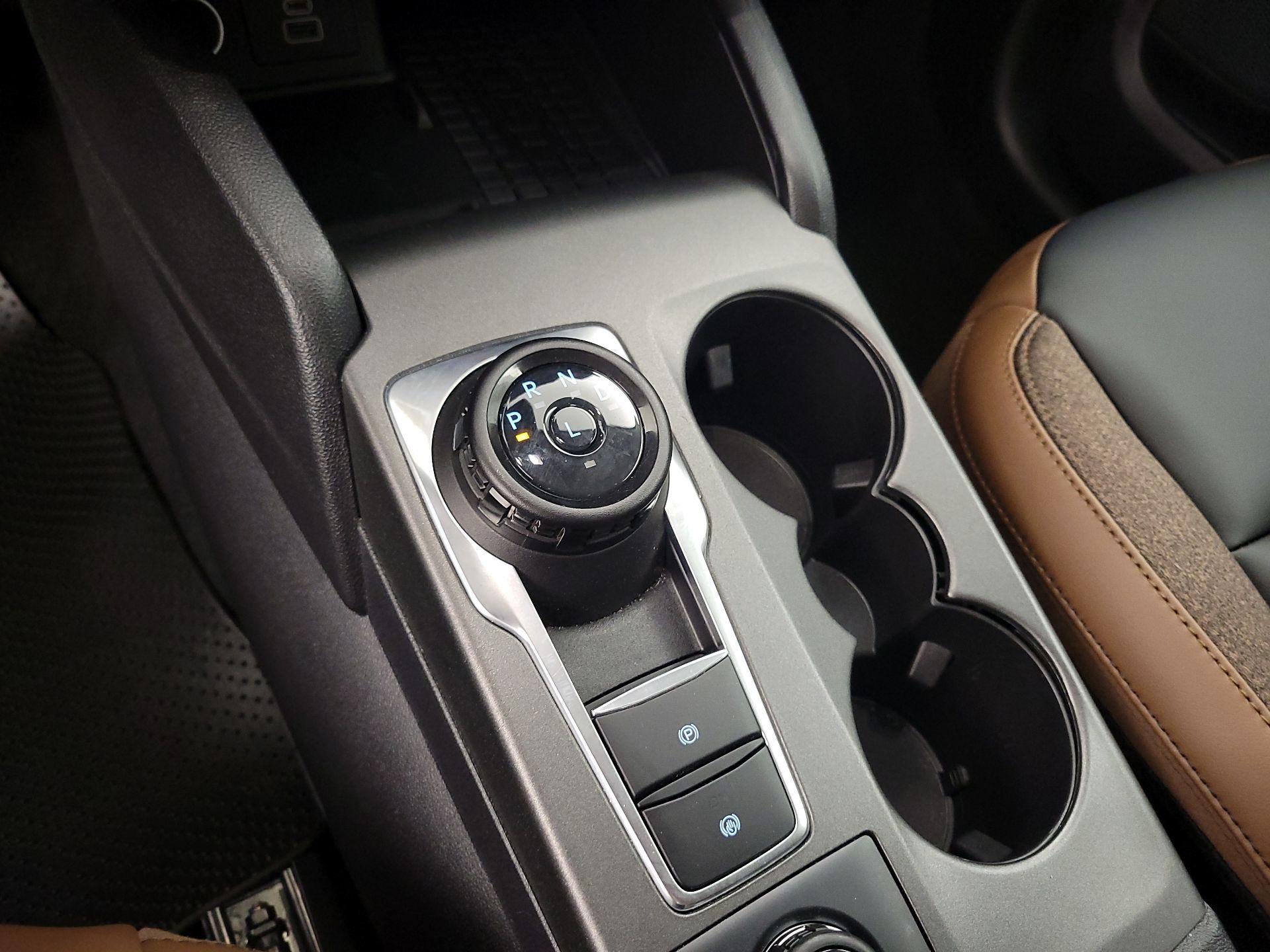 Thumbnail: 2025 Ford Bronco Sport - 17