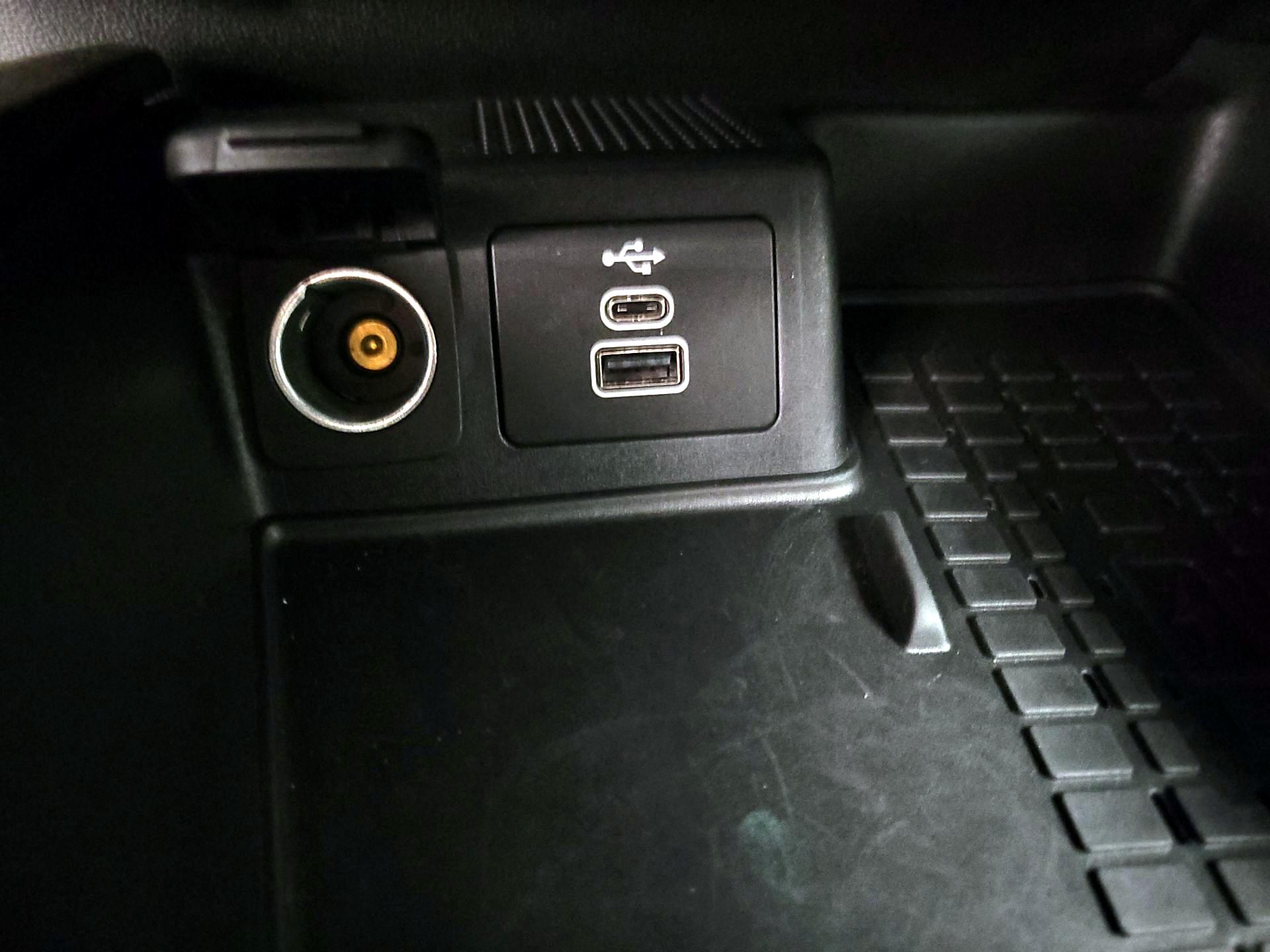 Thumbnail: 2025 Ford Bronco Sport - 18