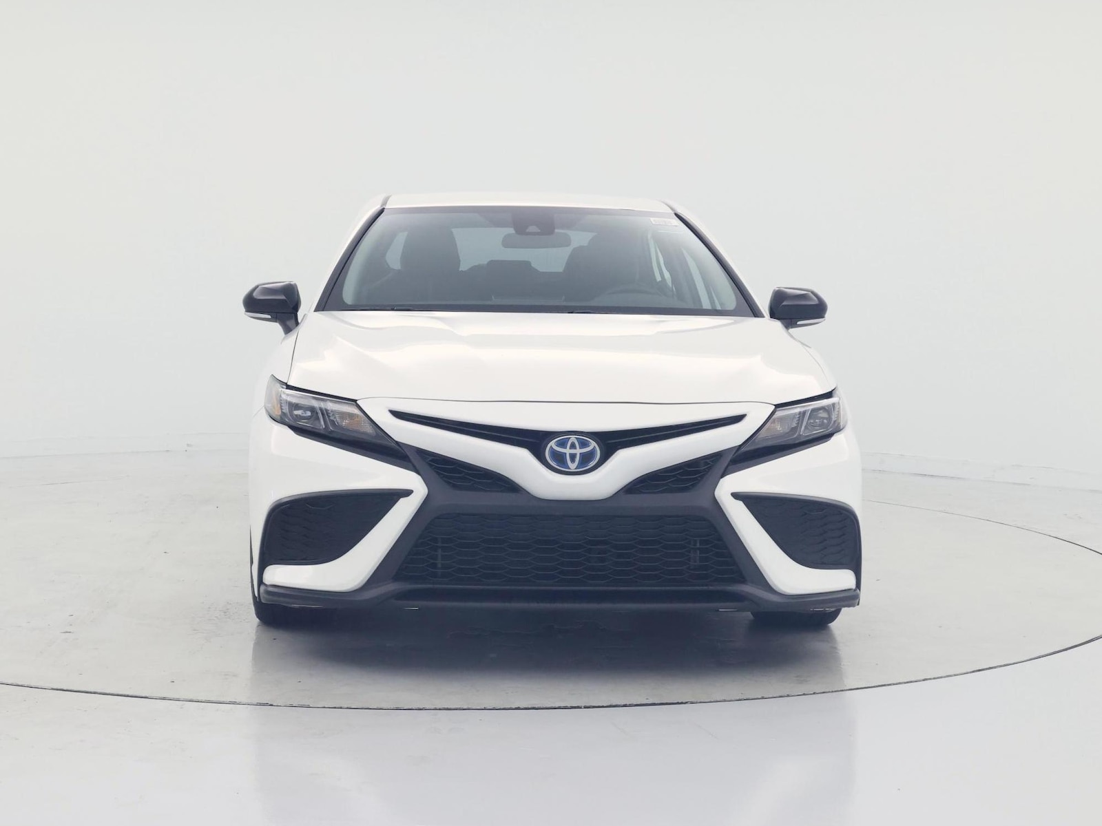 2024 Toyota Camry SE - Photo 6
