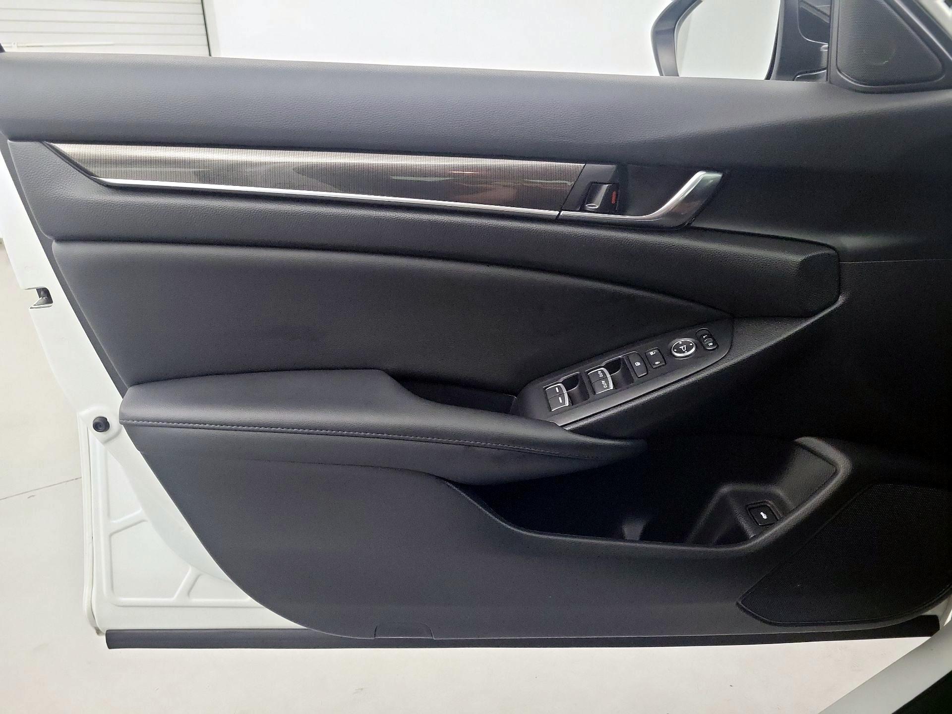 Thumbnail: 2022 Honda Accord - 12