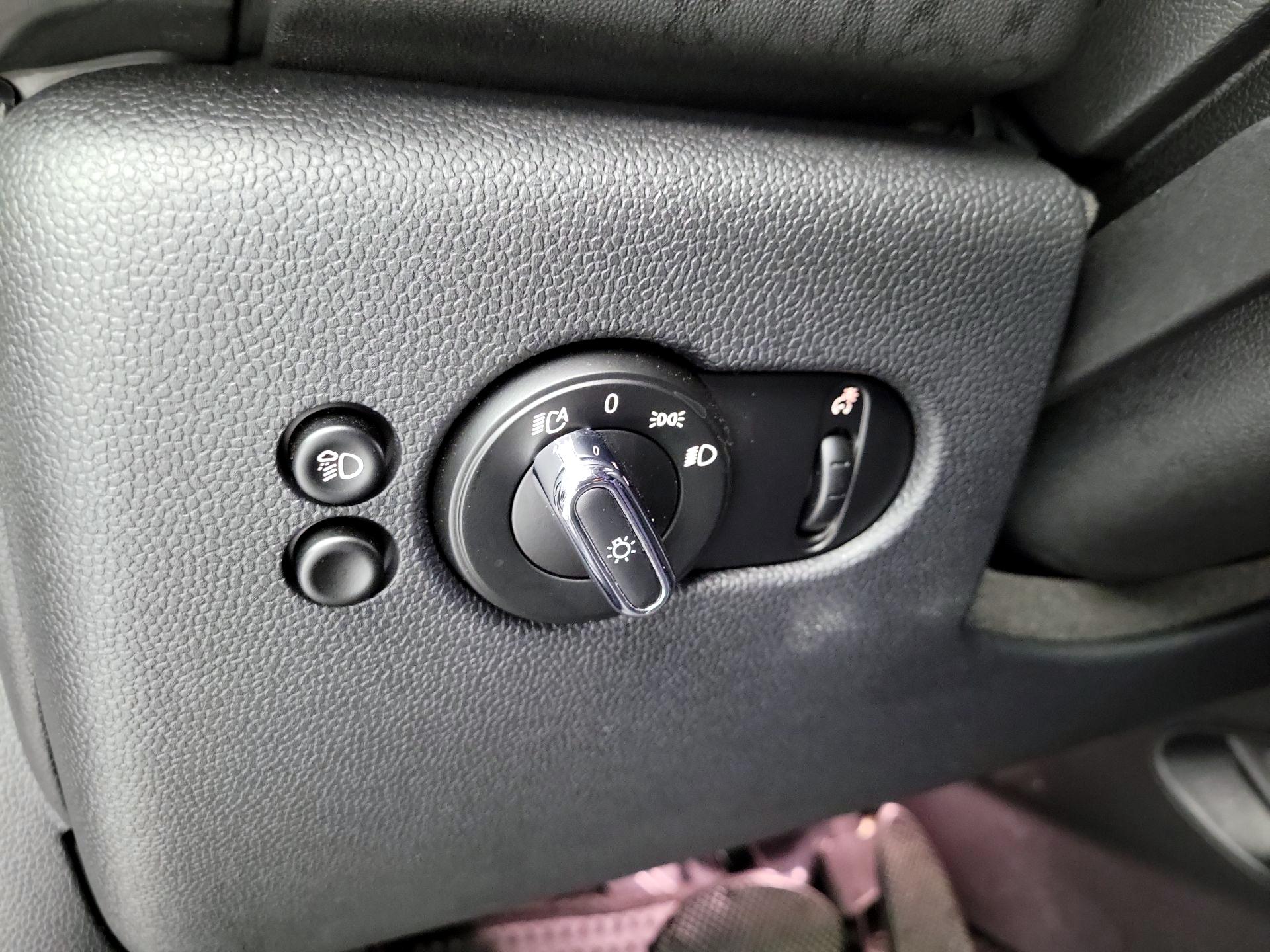 Thumbnail: 2023 MINI Cooper - 13