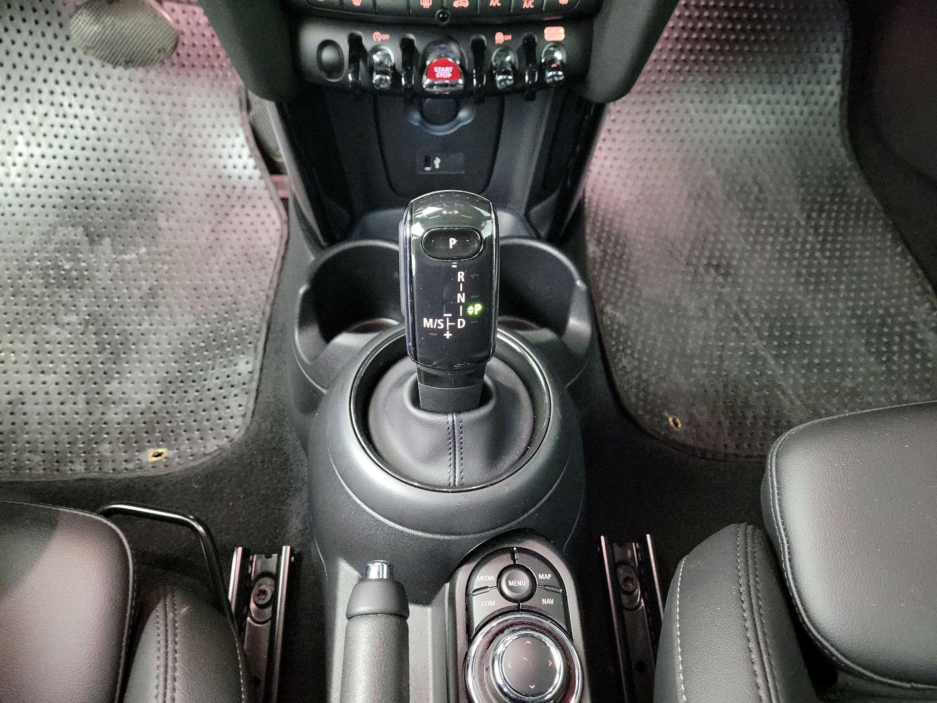 Thumbnail: 2023 MINI Cooper - 18