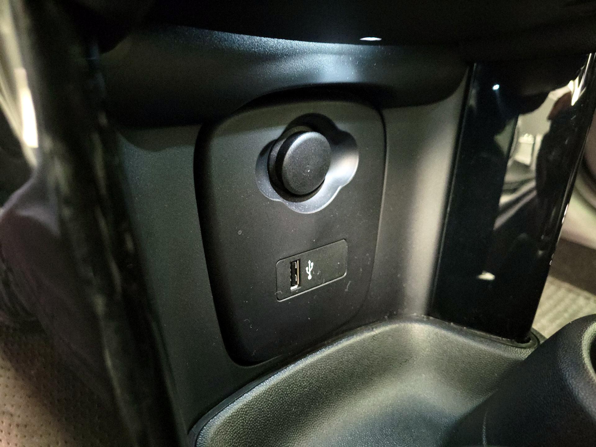 Thumbnail: 2023 MINI Cooper - 19