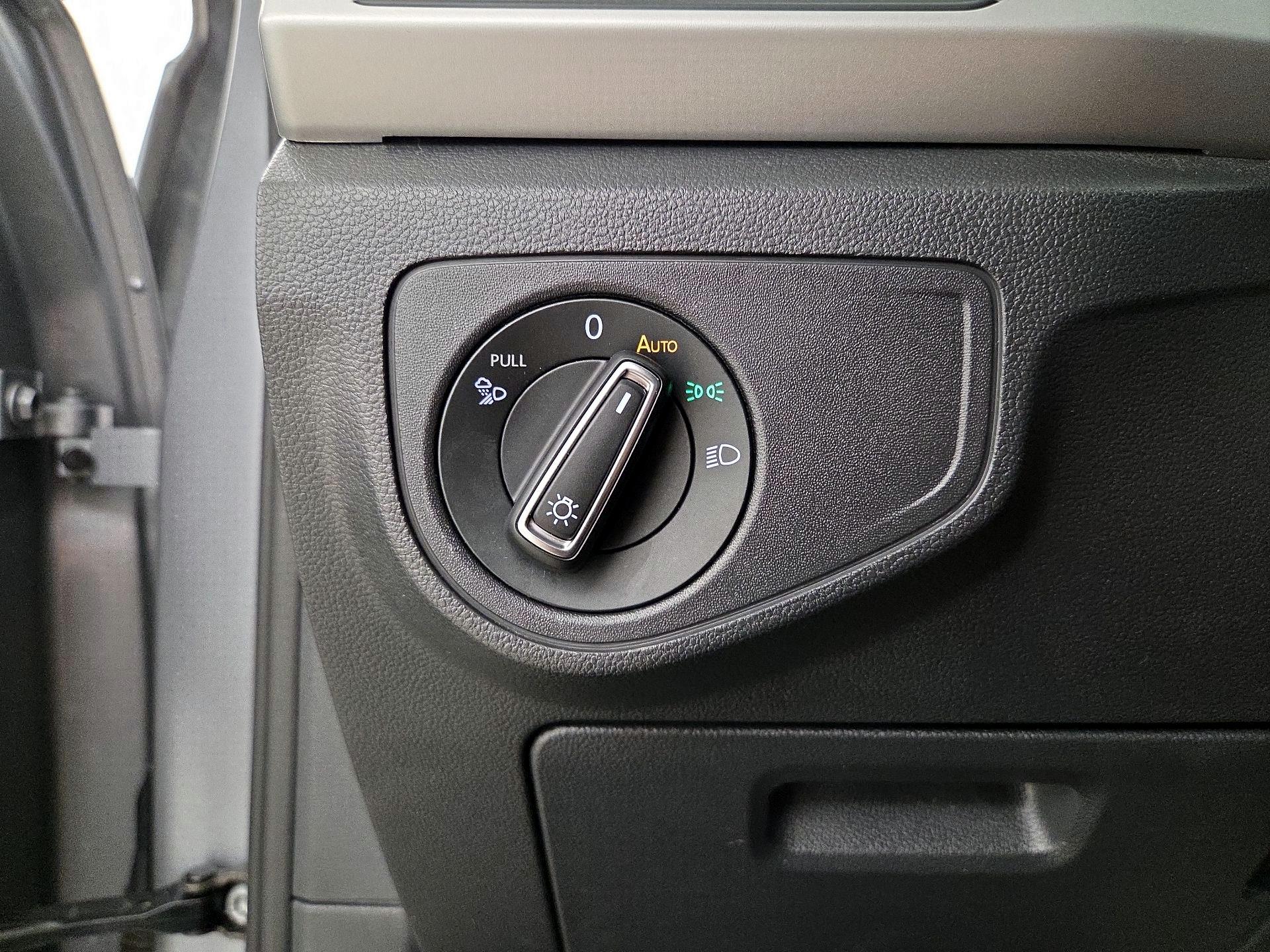 Thumbnail: 2023 Volkswagen Atlas - 13