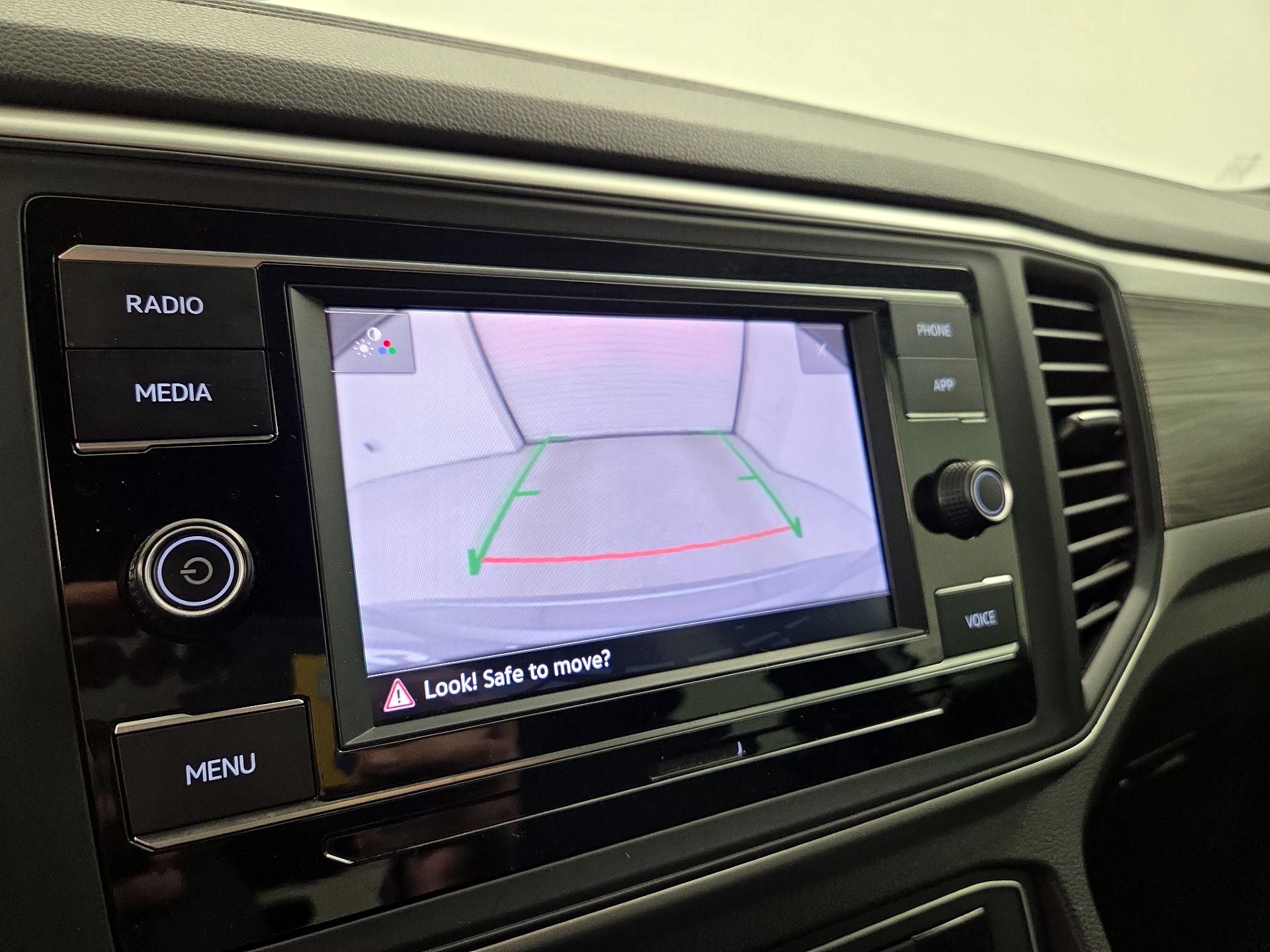 Thumbnail: 2023 Volkswagen Atlas - 14