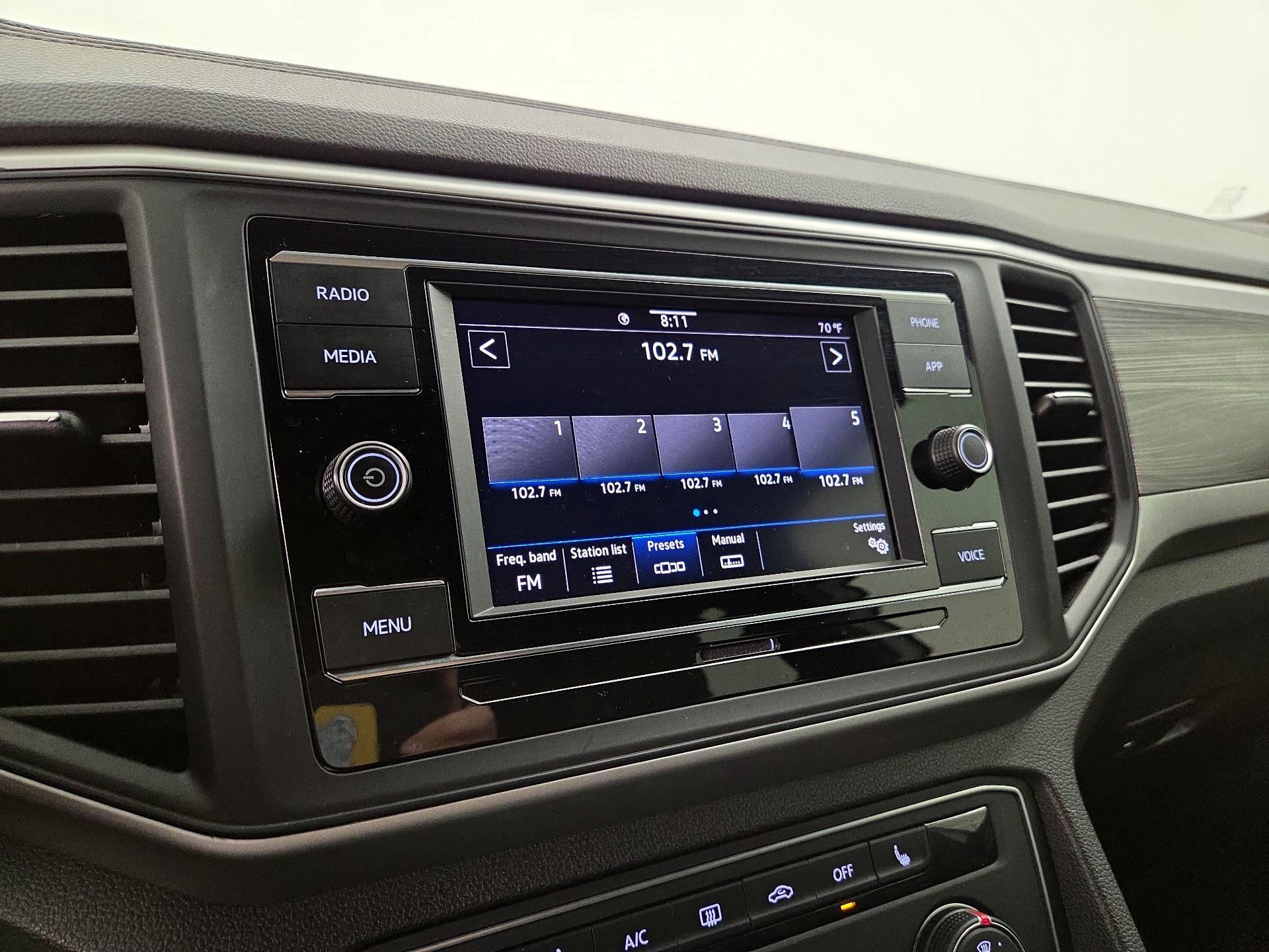 Thumbnail: 2023 Volkswagen Atlas - 15