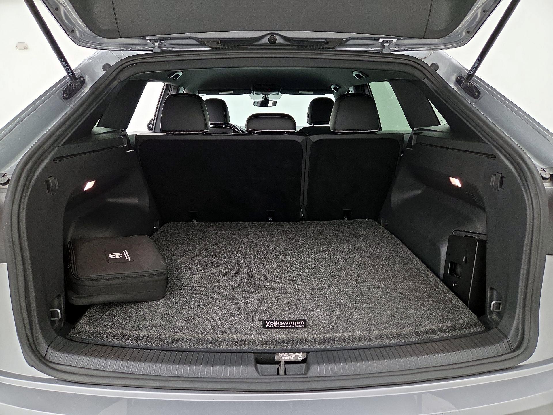 Thumbnail: 2023 Volkswagen Atlas - 20