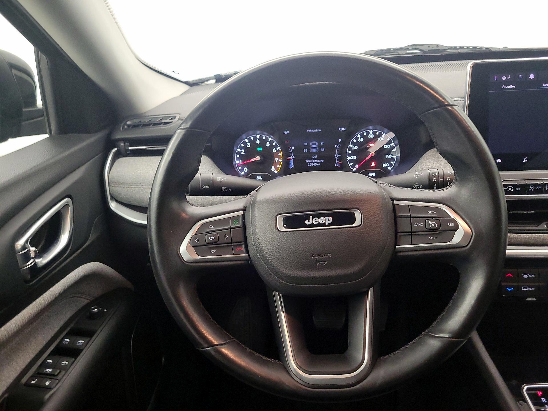 Thumbnail: 2022 Jeep Compass - 10