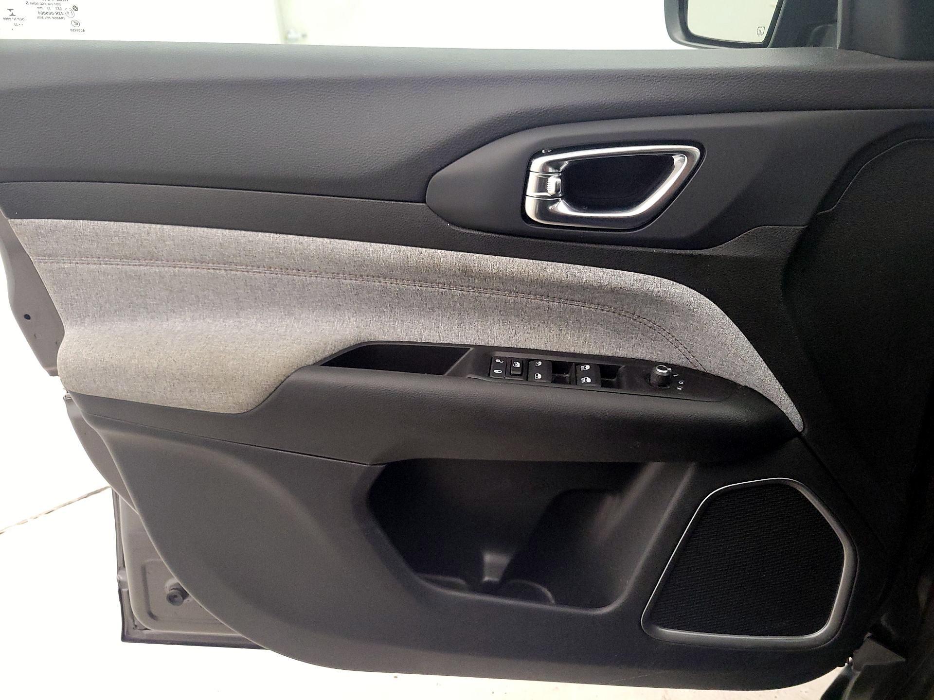 Thumbnail: 2022 Jeep Compass - 12