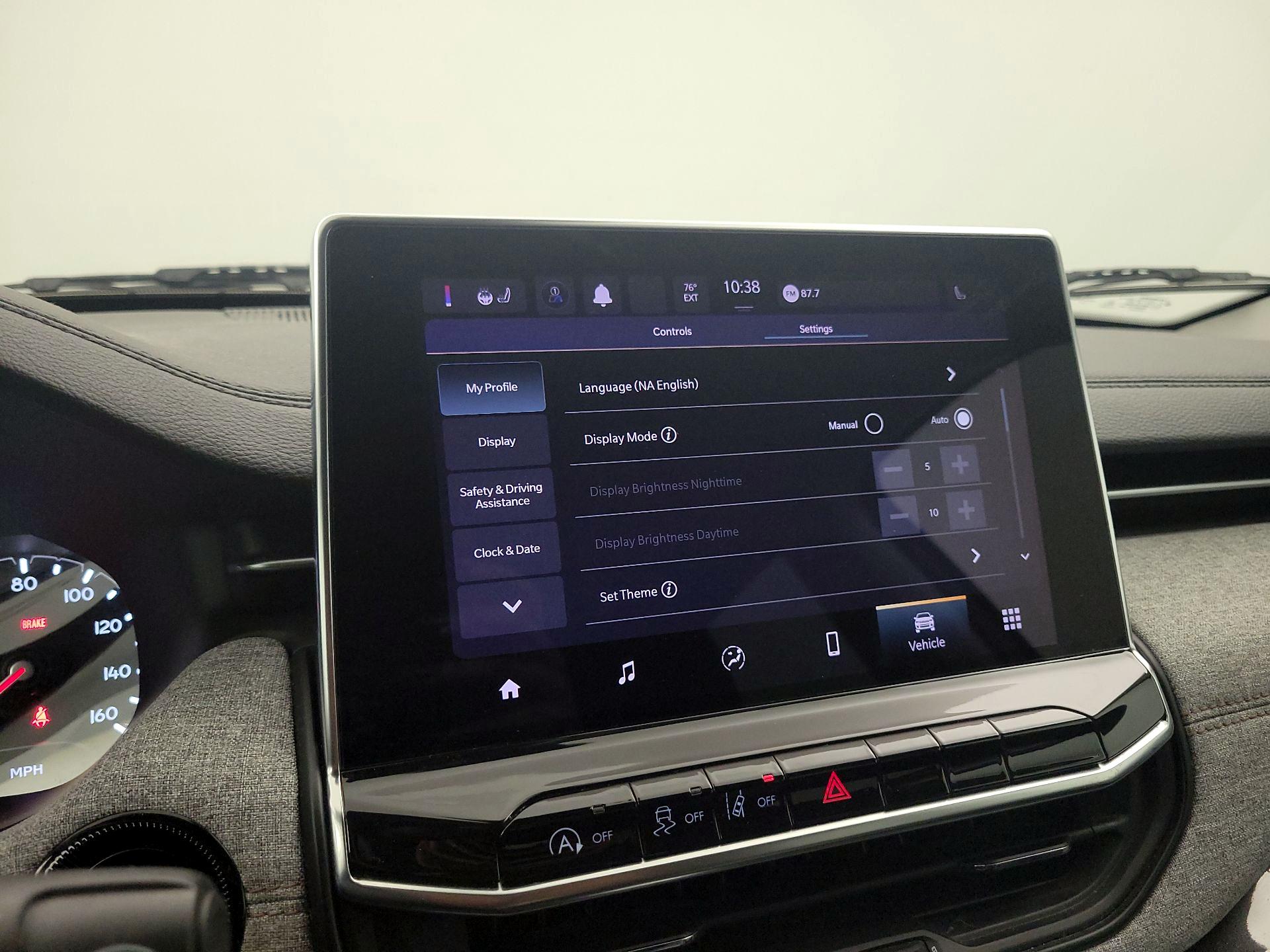 Thumbnail: 2022 Jeep Compass - 15