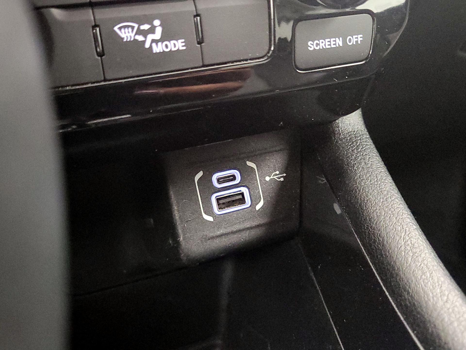 Thumbnail: 2022 Jeep Compass - 18