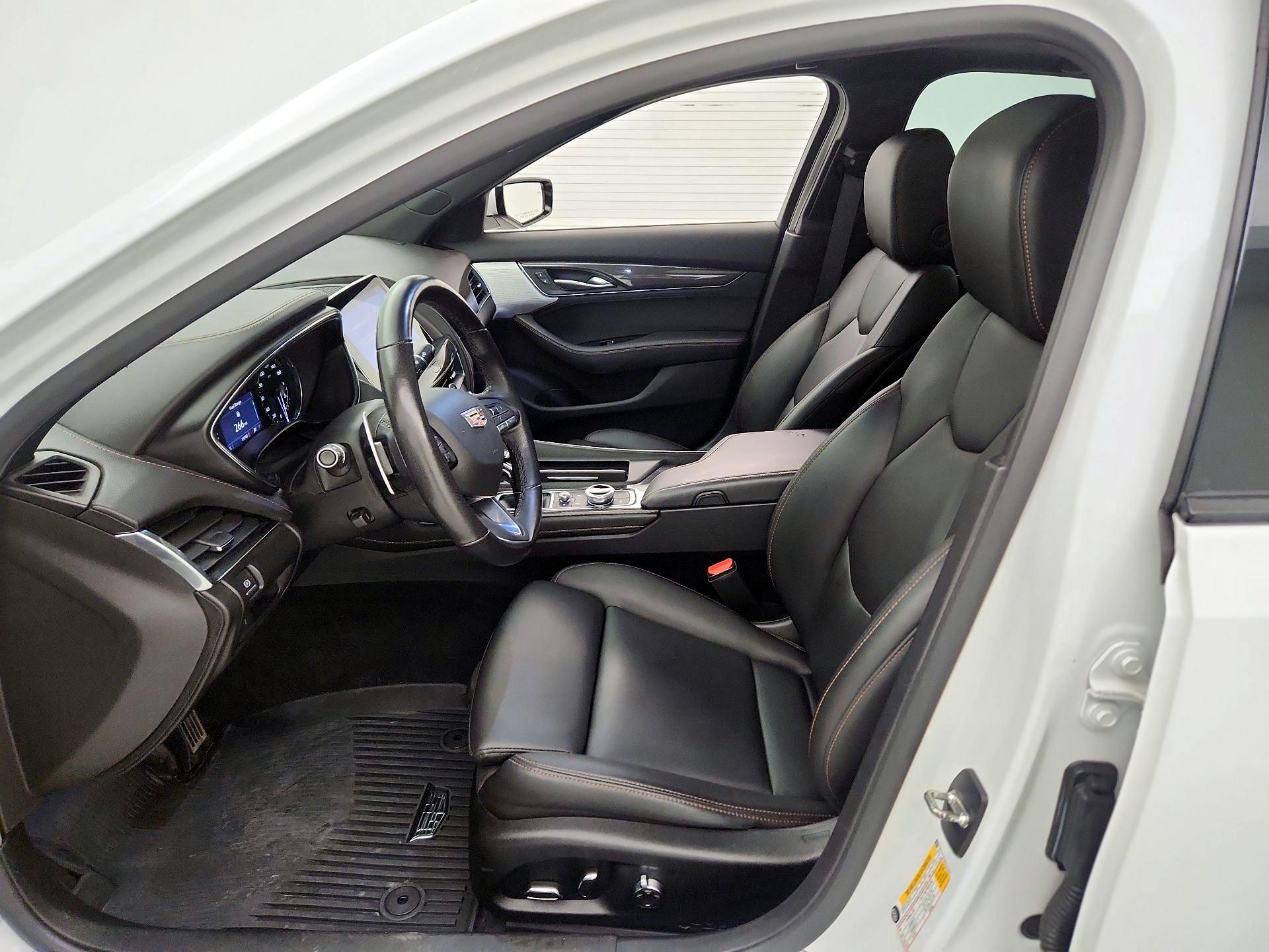 Thumbnail: 2022 Cadillac CT5 - 11