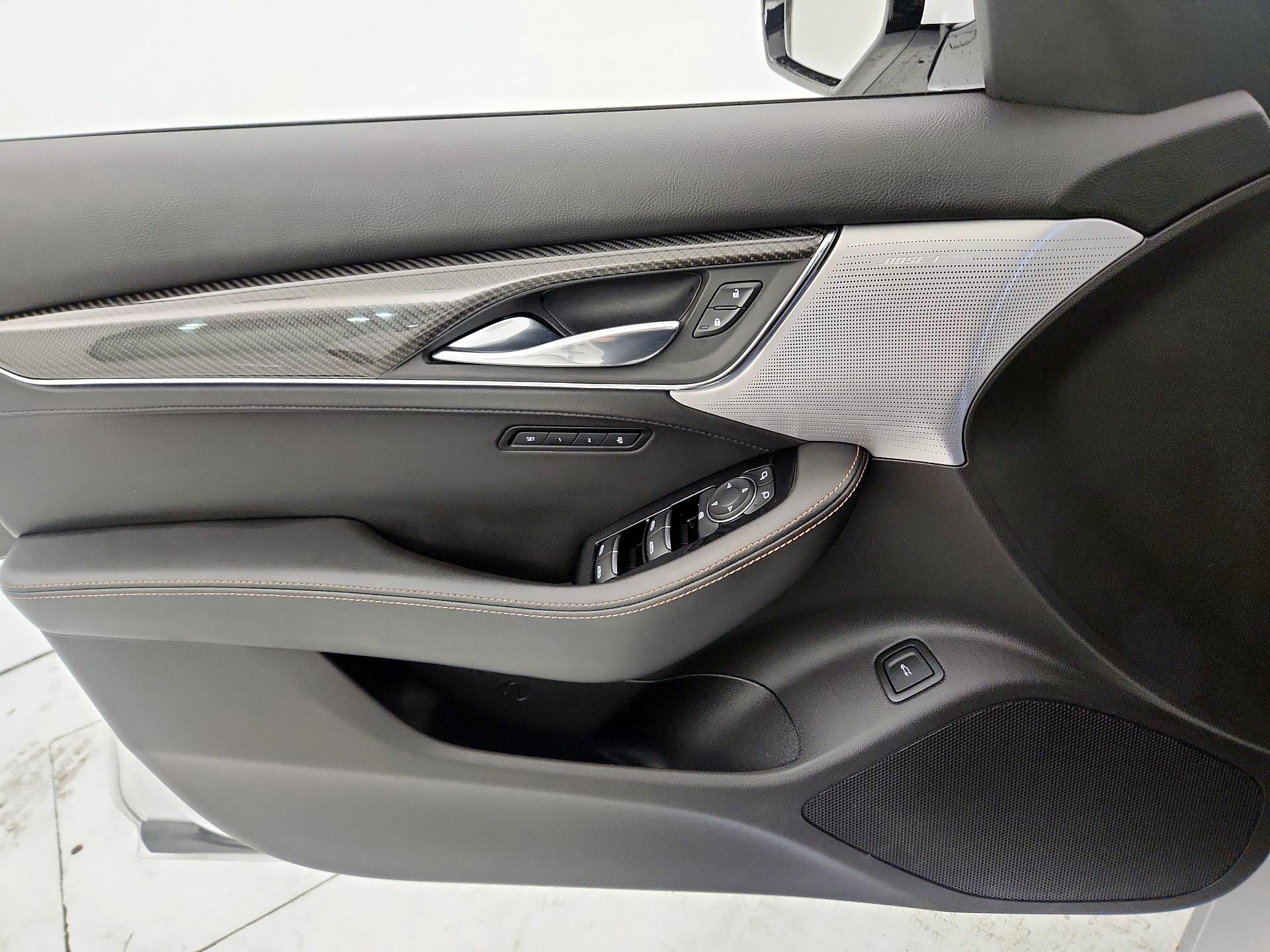 Thumbnail: 2022 Cadillac CT5 - 12