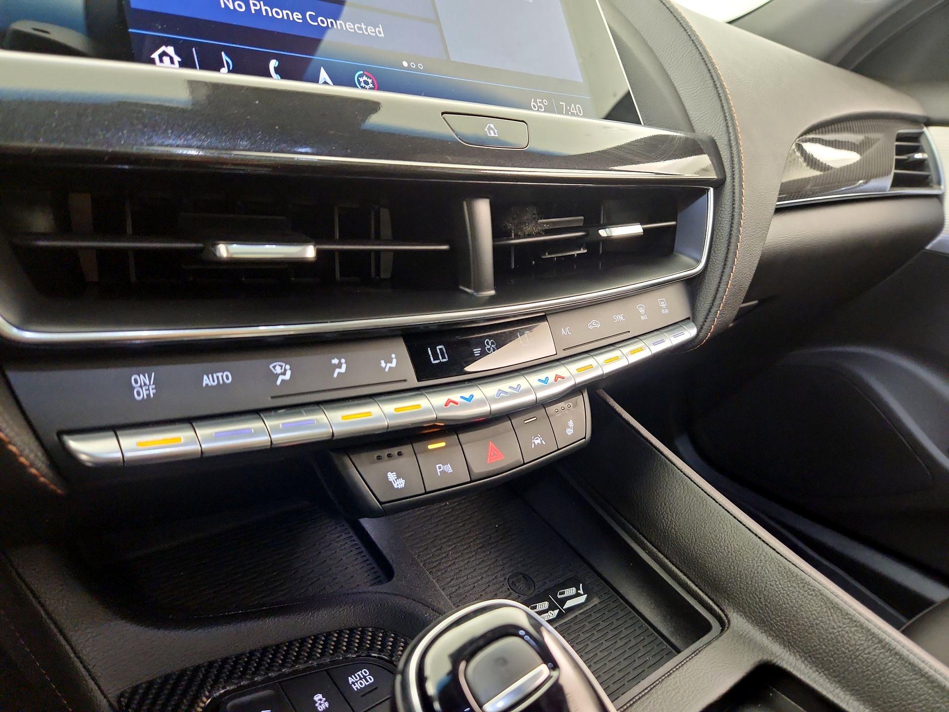 Thumbnail: 2022 Cadillac CT5 - 17