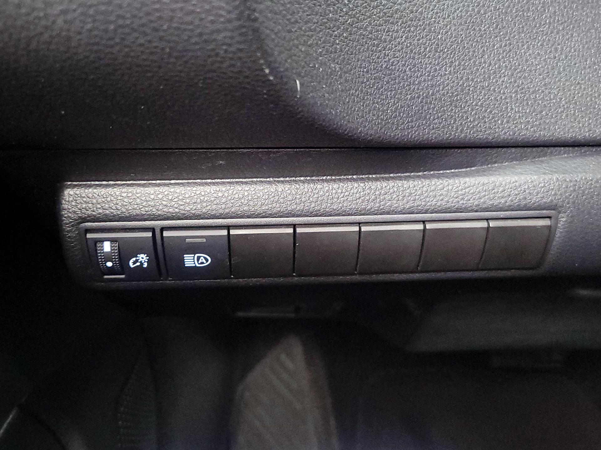 Thumbnail: 2023 Toyota Corolla - 13