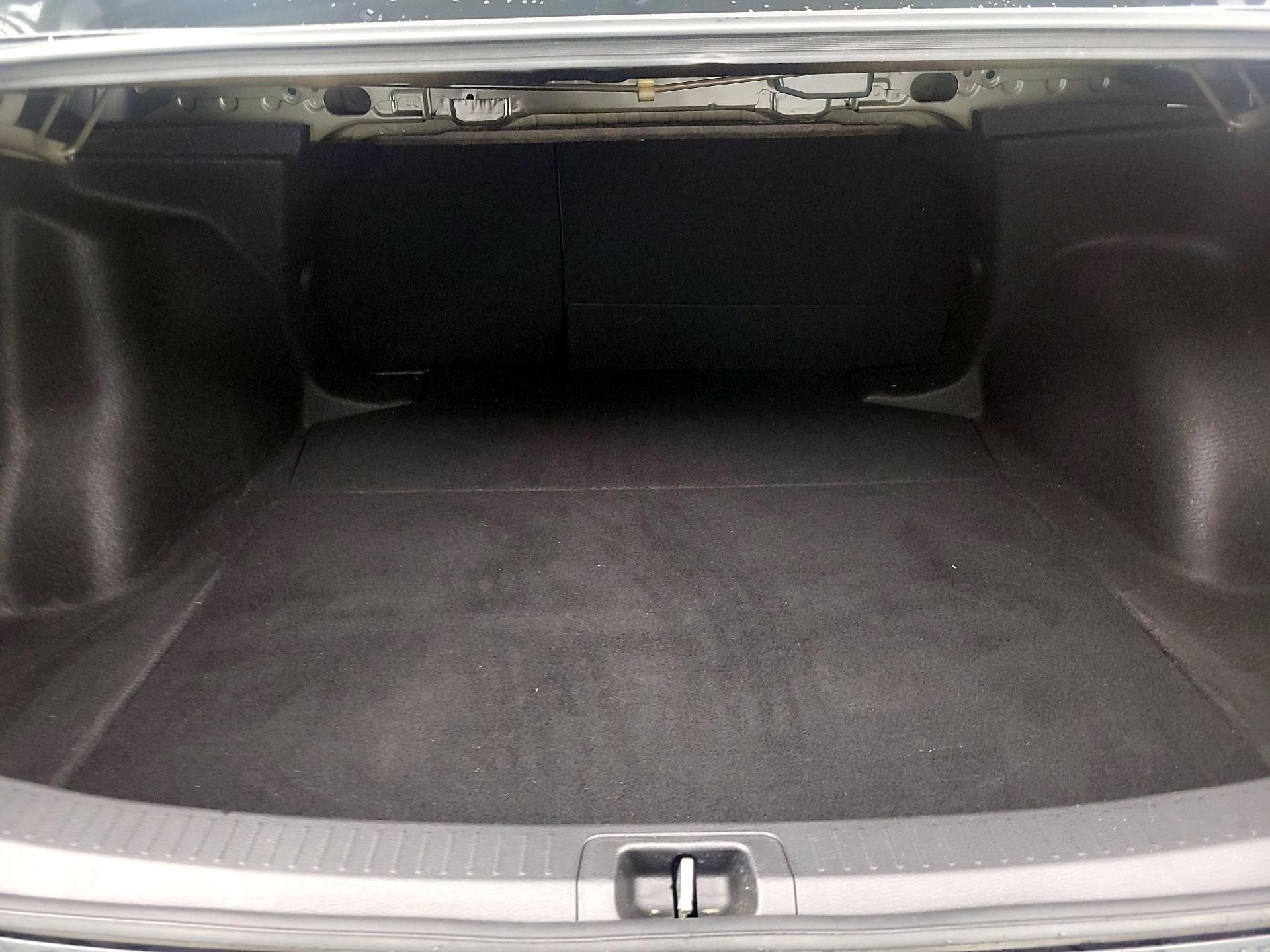 Thumbnail: 2023 Toyota Corolla - 20