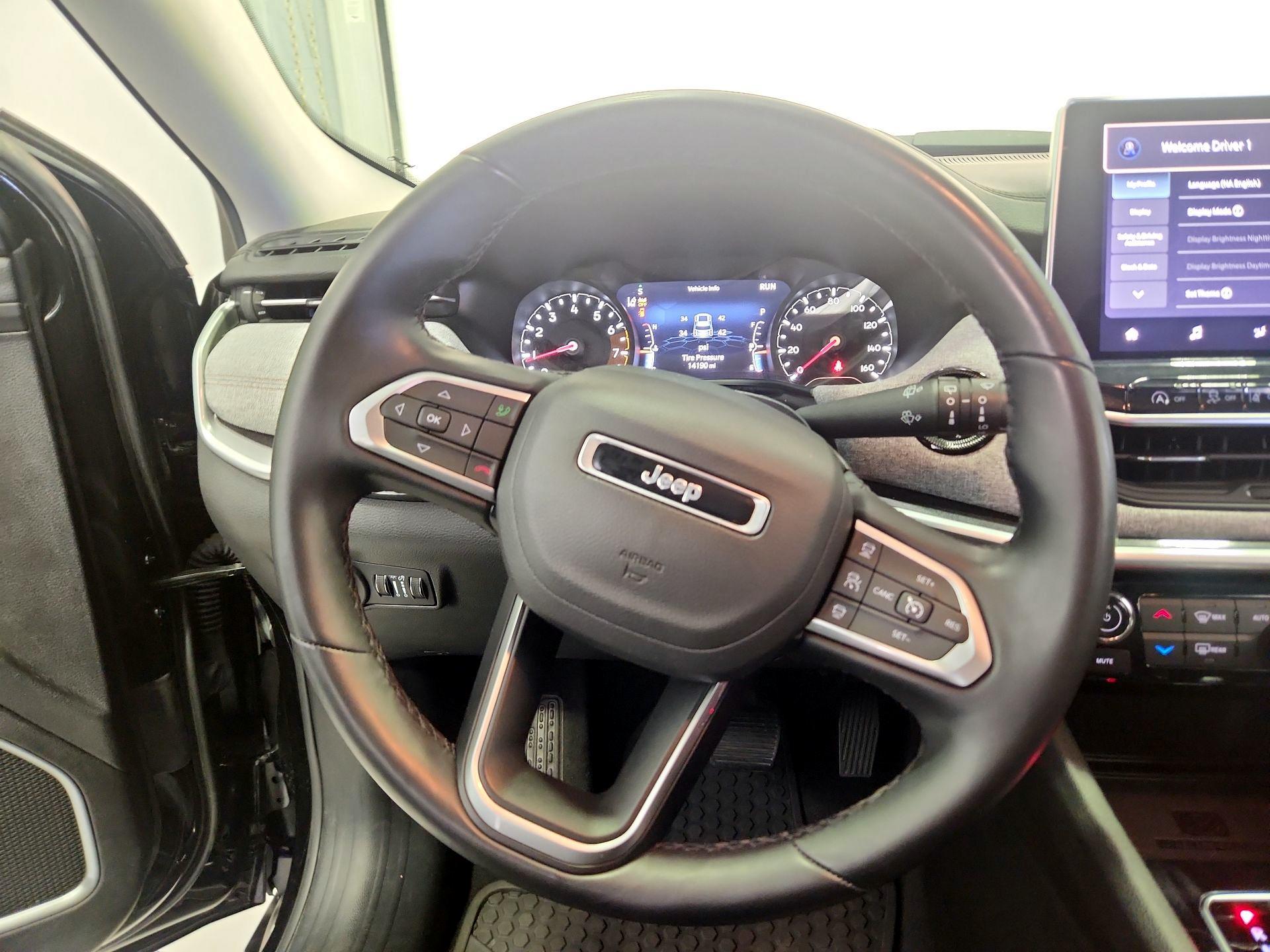 Thumbnail: 2022 Jeep Compass - 10