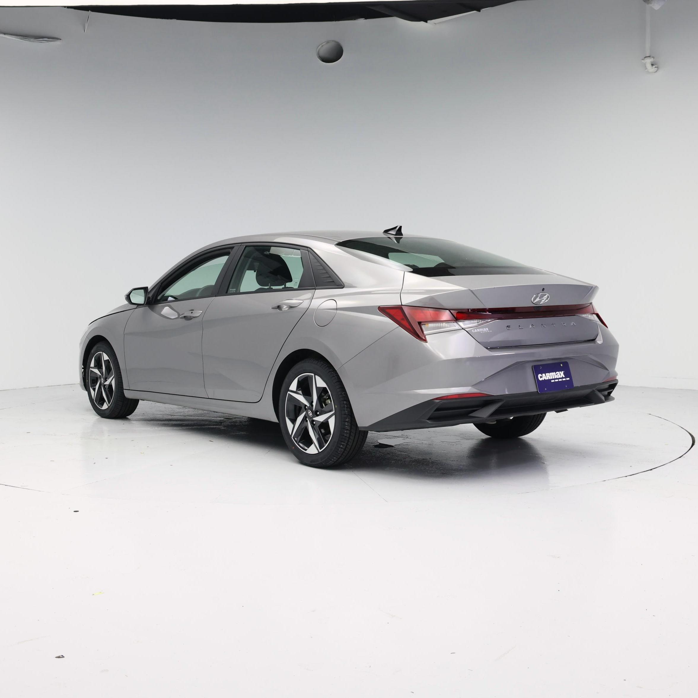 Thumbnail: 2023 Hyundai Elantra - 2