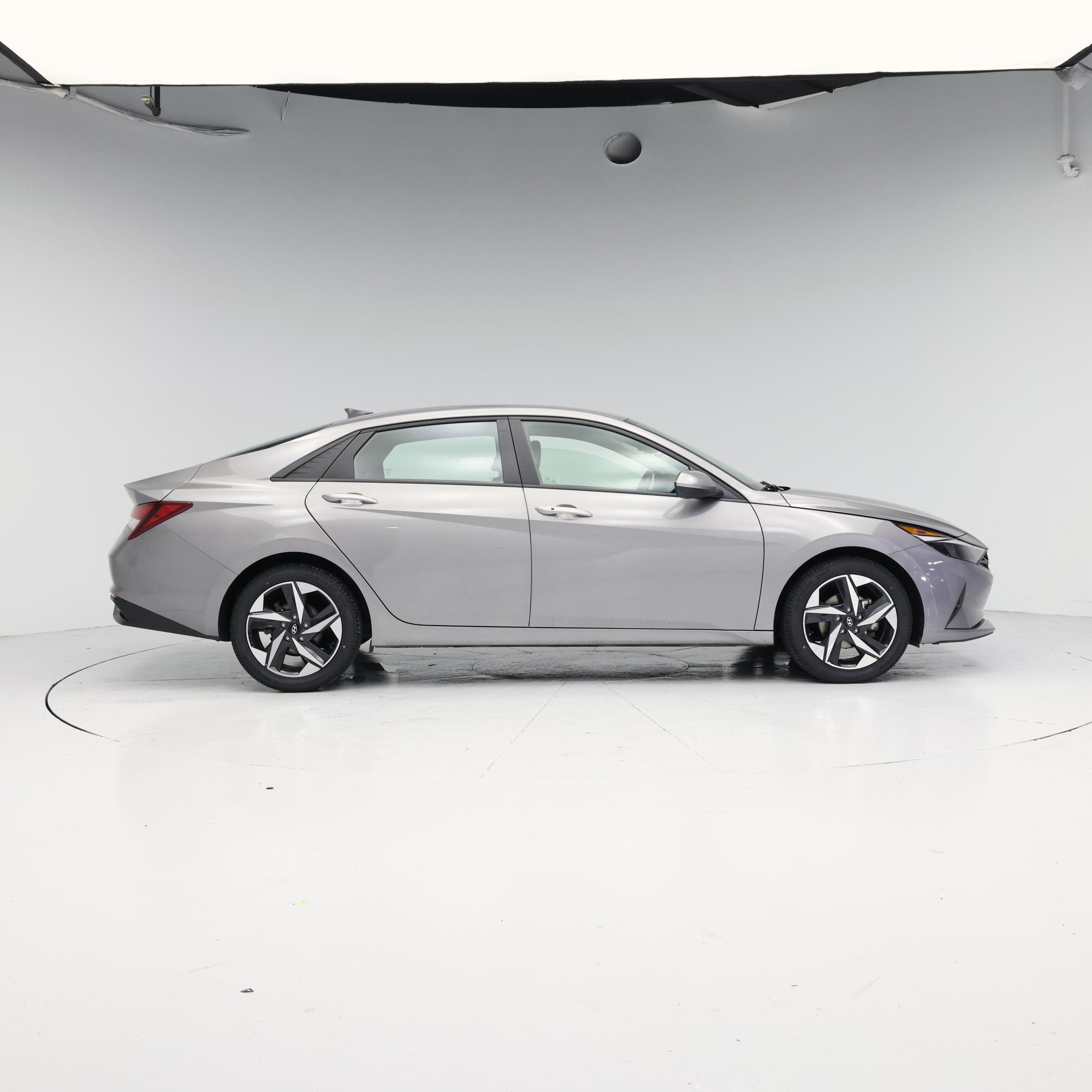 Thumbnail: 2023 Hyundai Elantra - 7