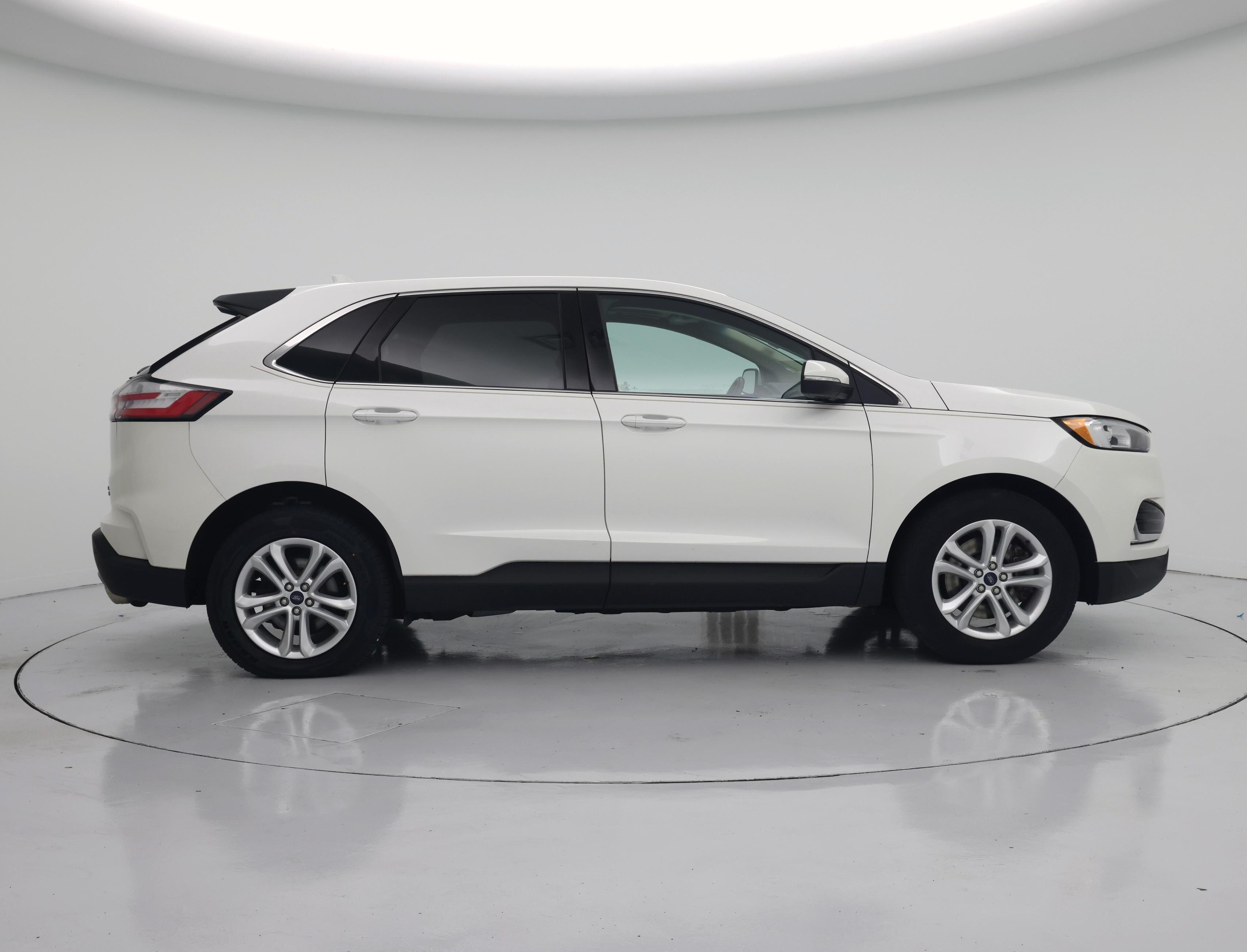 Thumbnail: 2020 Ford Edge - 7