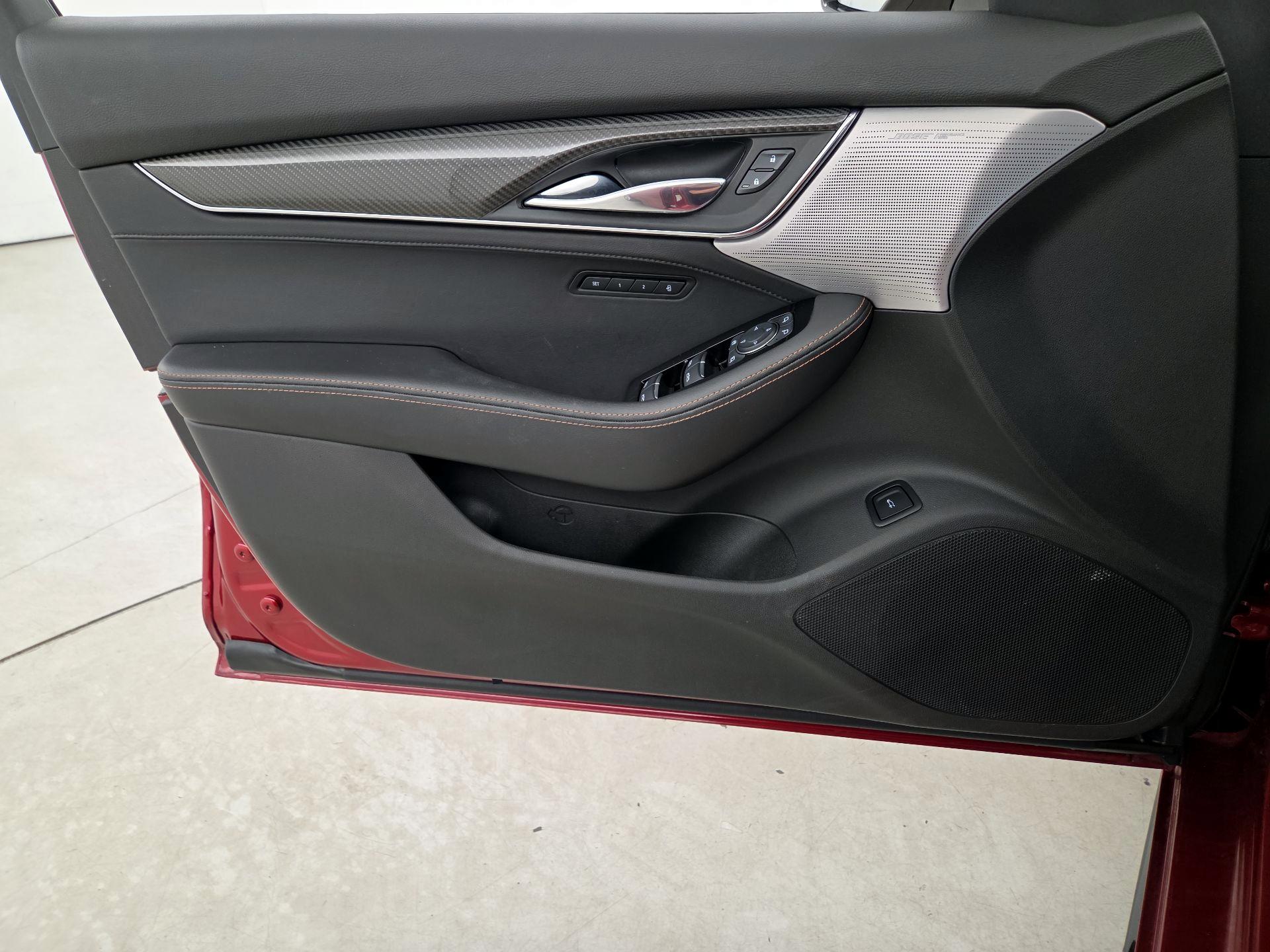 Thumbnail: 2022 Cadillac CT5 - 12