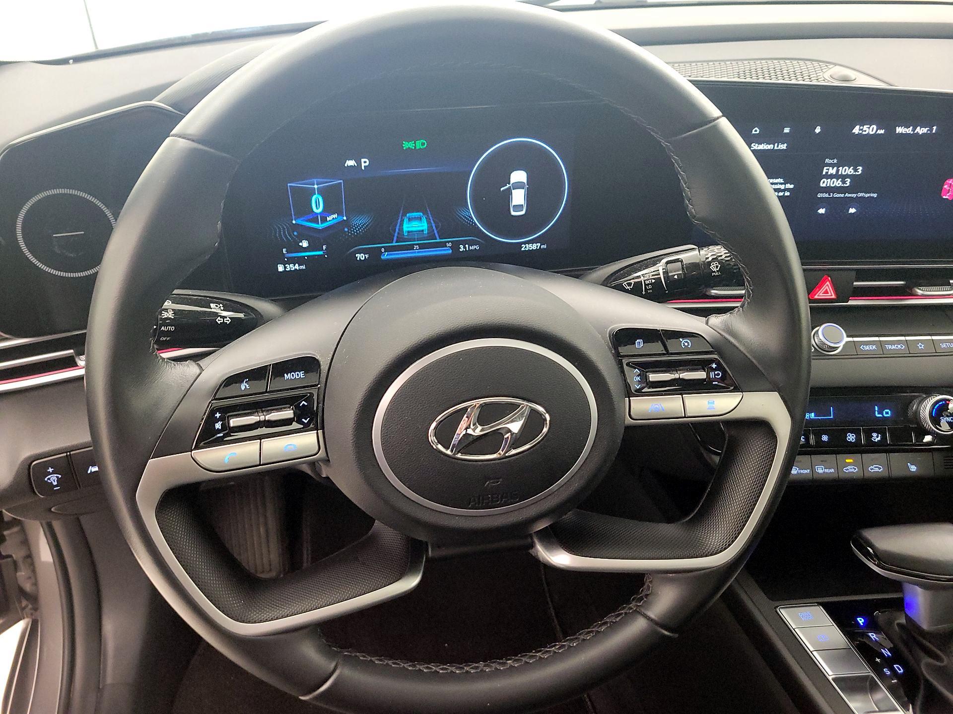 Thumbnail: 2023 Hyundai Elantra - 10