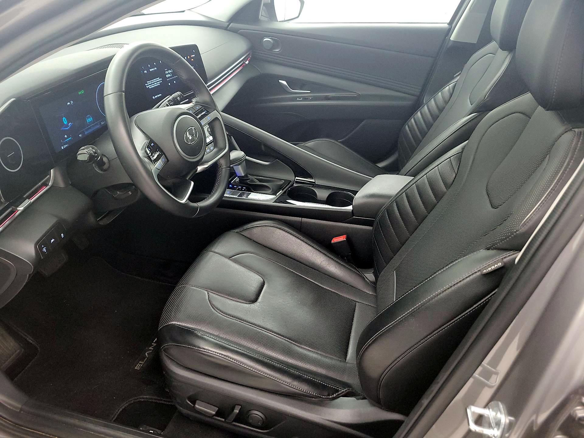 Thumbnail: 2023 Hyundai Elantra - 11