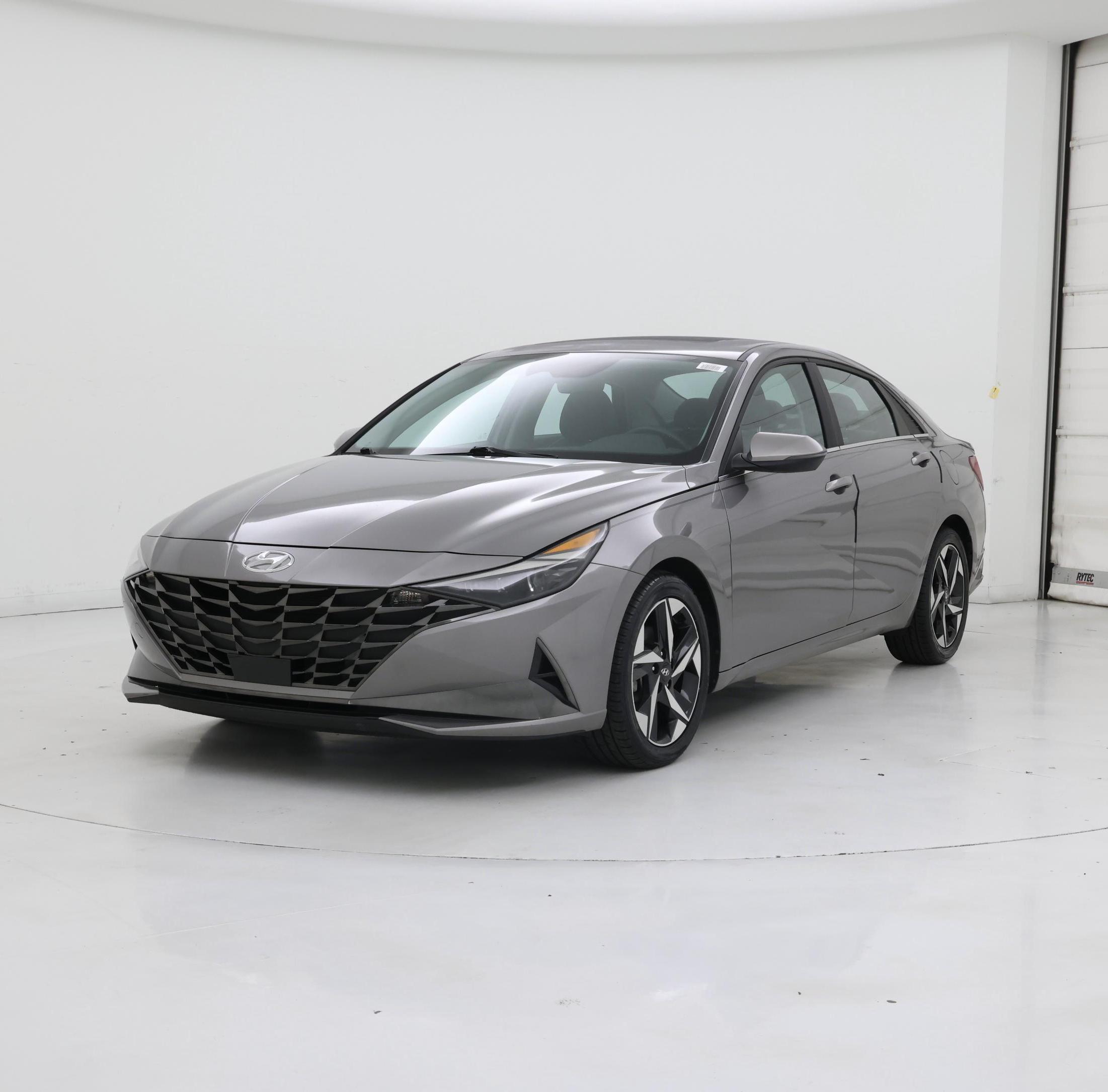 Thumbnail: 2023 Hyundai Elantra - 4